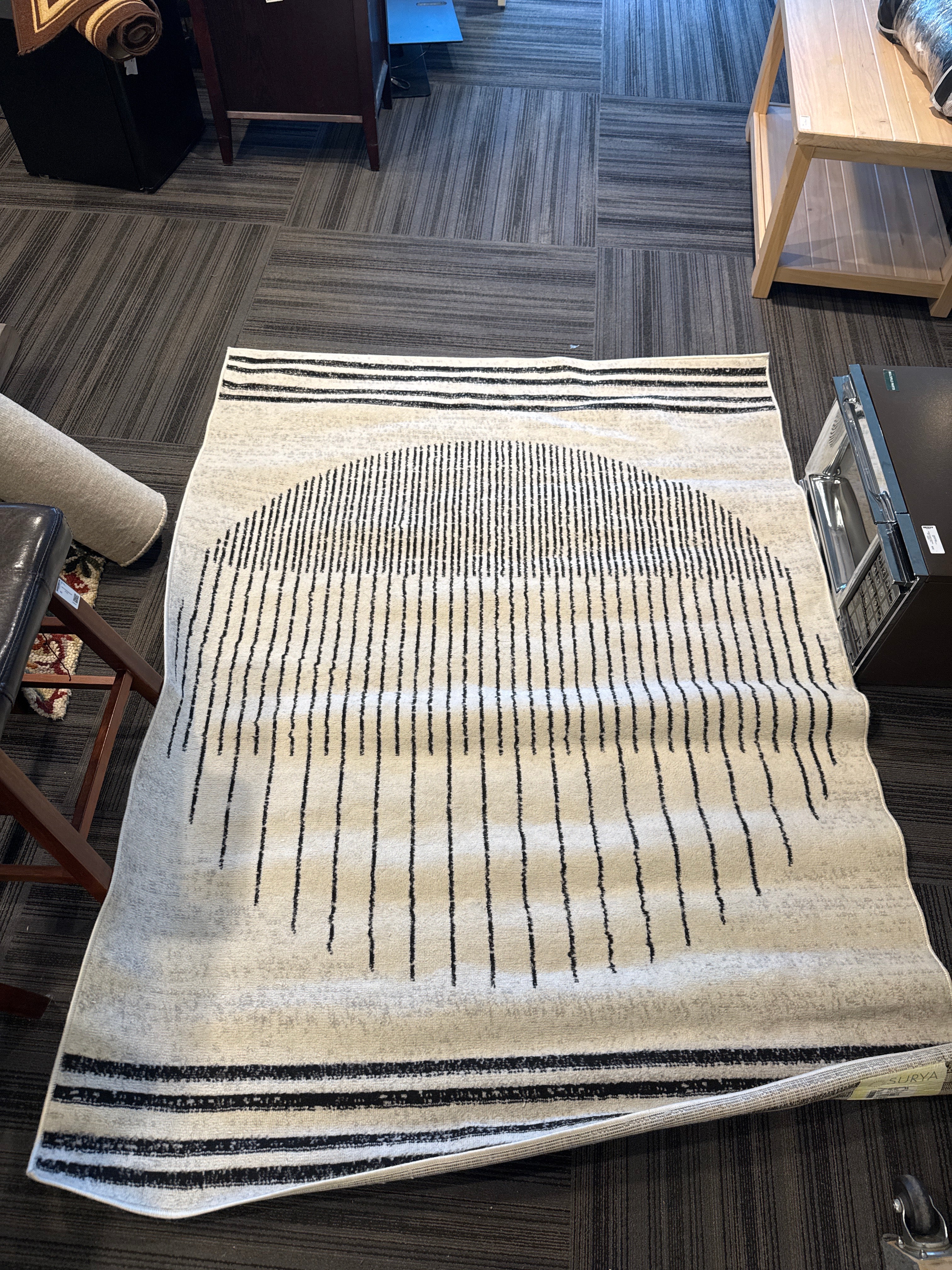 Modern Abstract Area Rug – Black & Cream