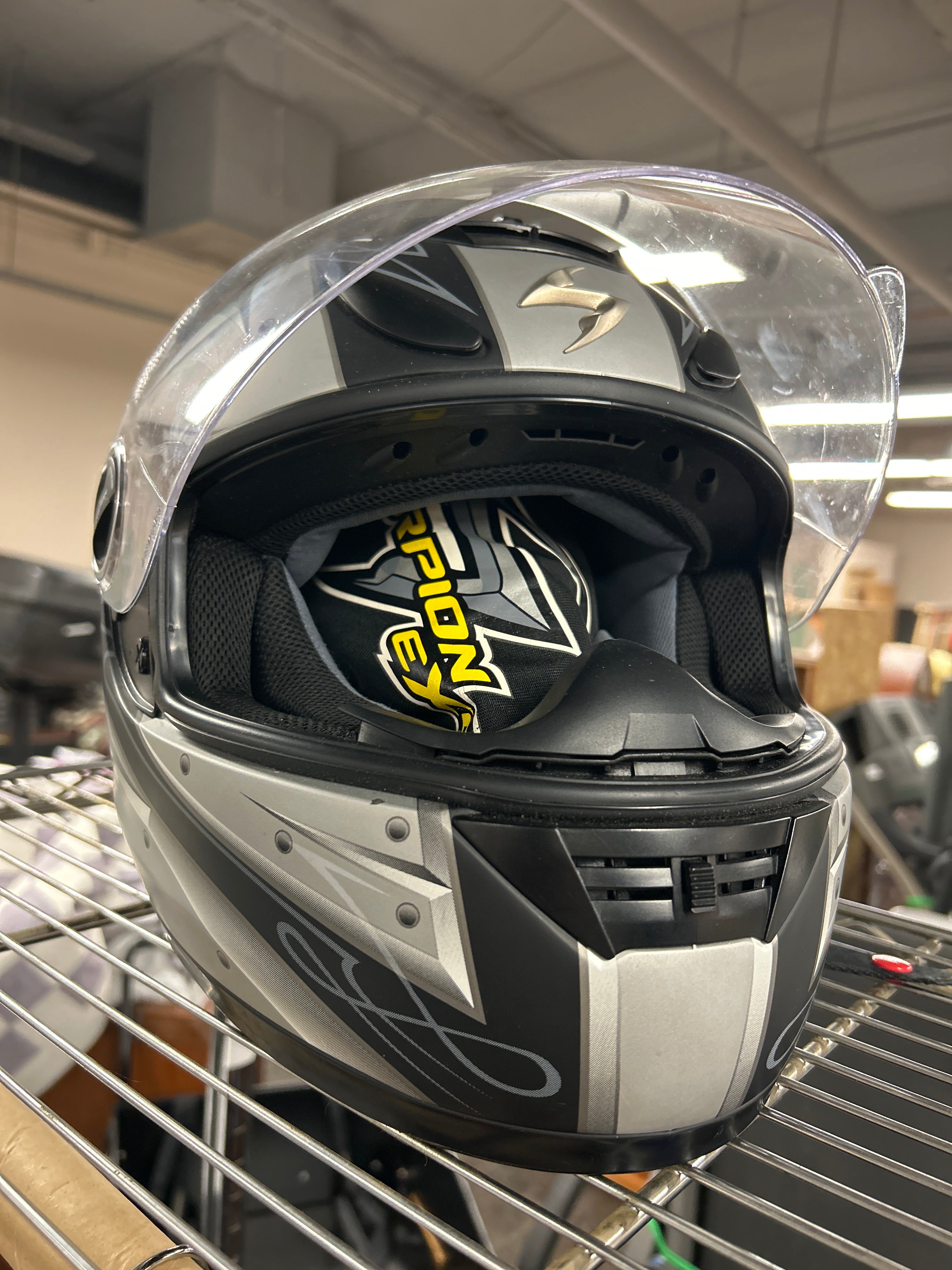 Scorpion Exo-700 (Used) Motorcycle Helmet