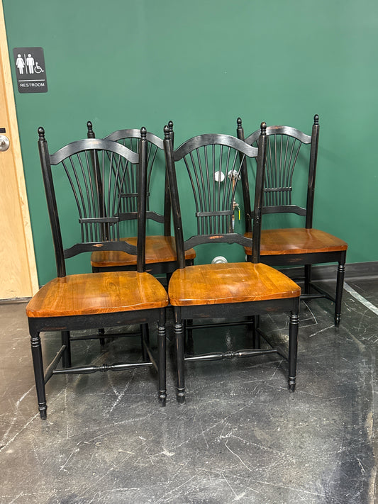 Black & Wood Windsor-Back Dining Chair by APA Marketing (2006)