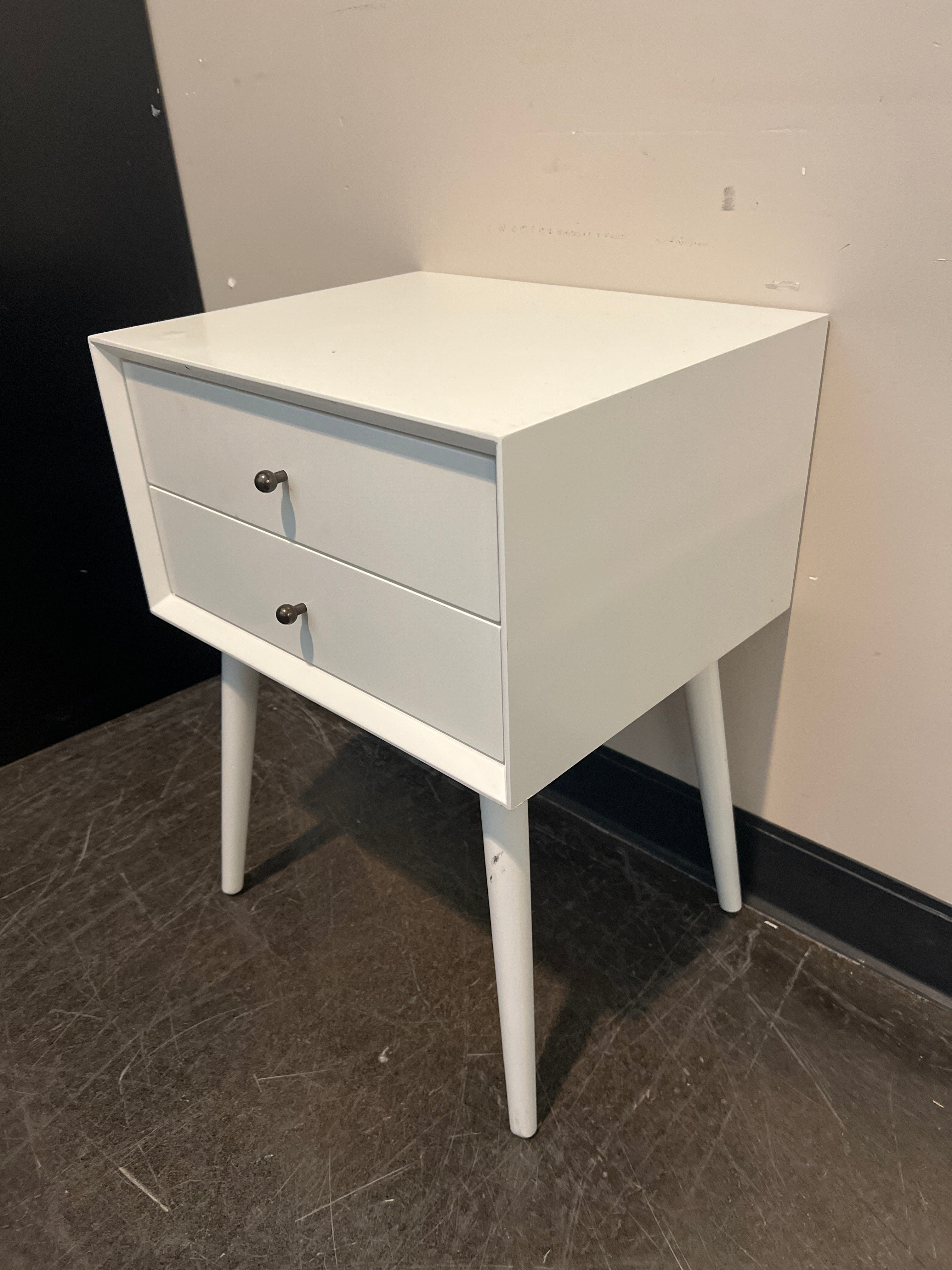 Williams Sonoma Mid-Century 2-Drawer Nightstand – White Lacquer