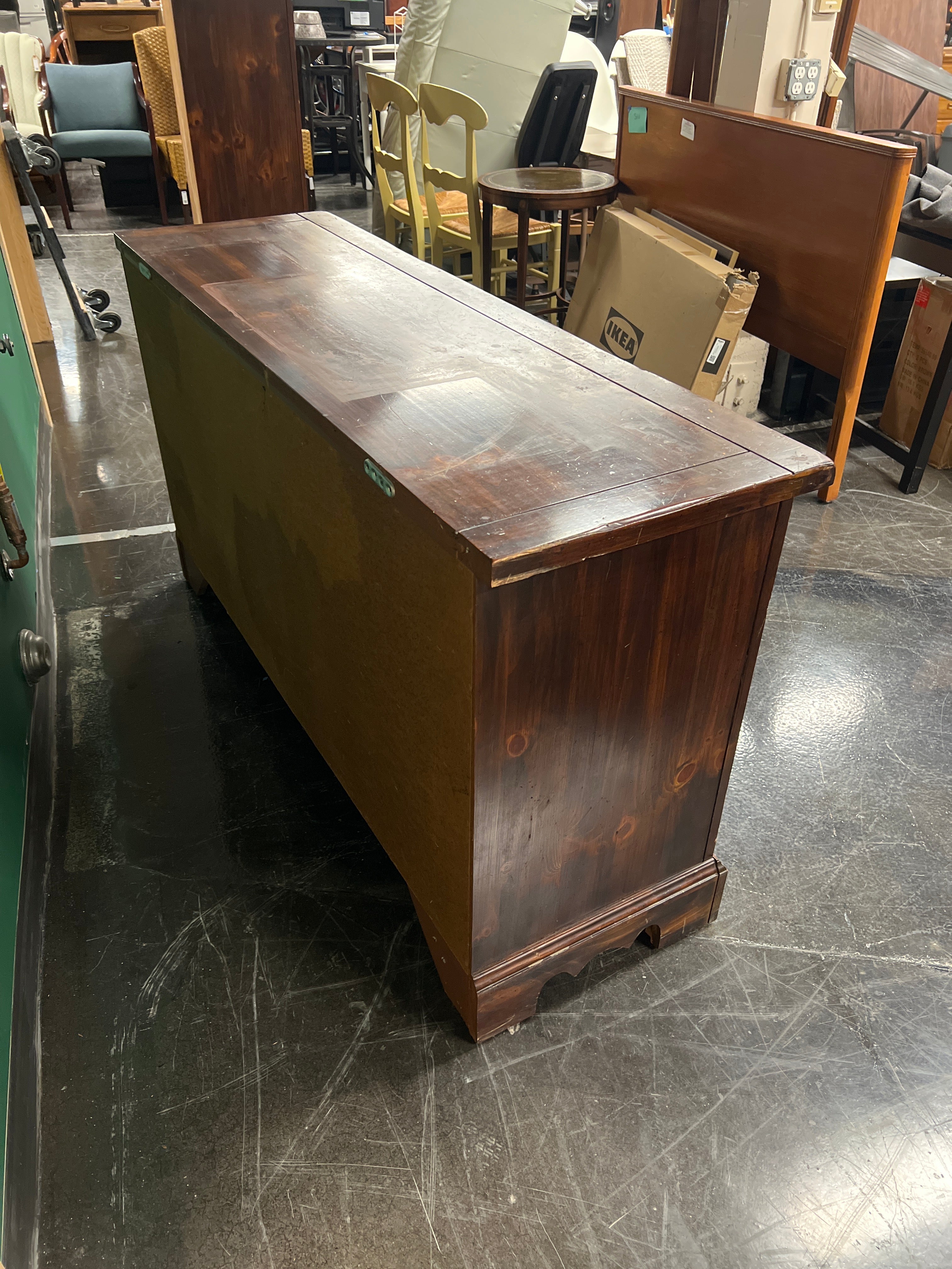 Rustic Brown Seven Drawer and One Cabinet Hardwood Dresser