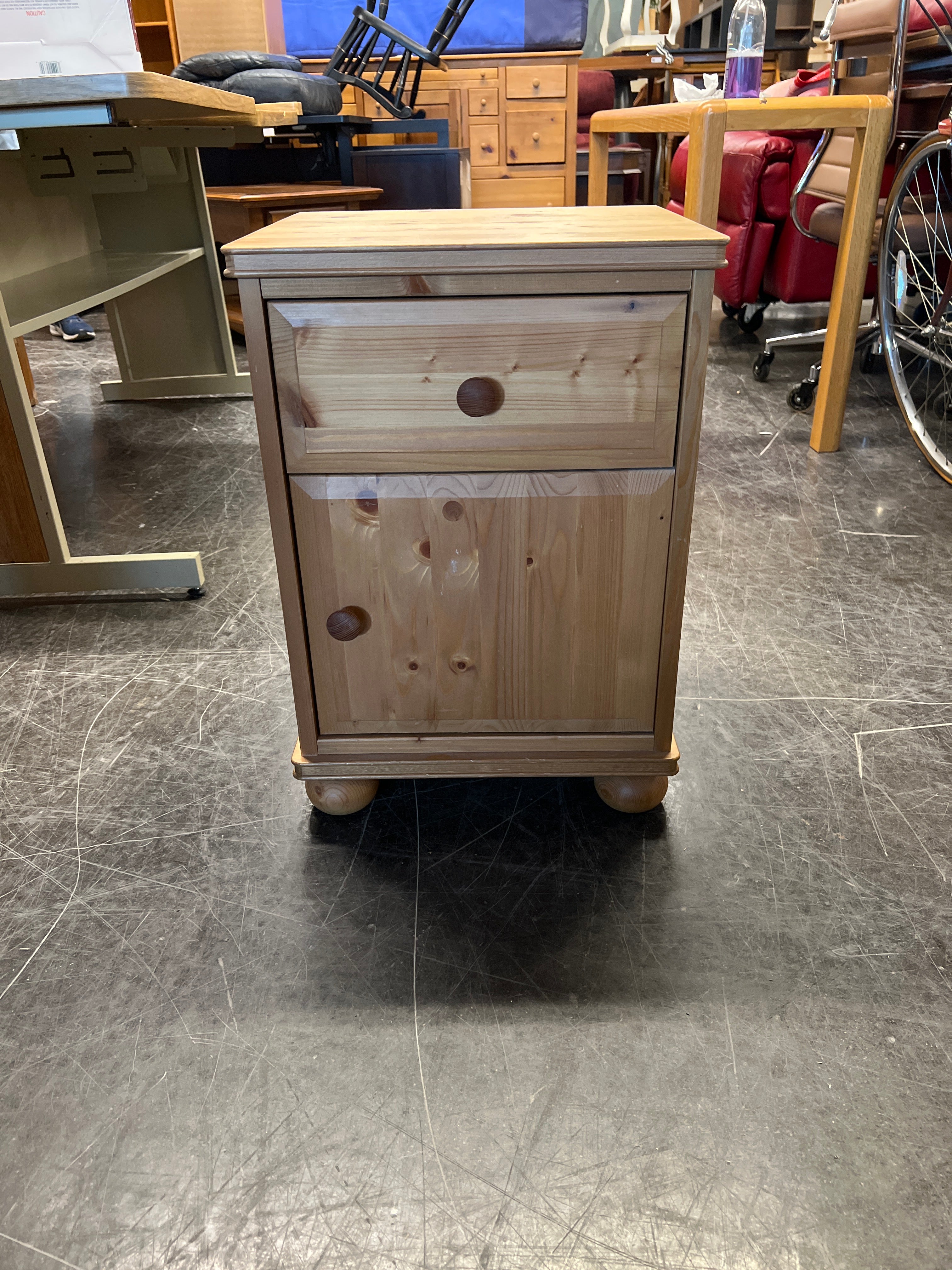 Pine Nightstand with Drawer and Cabinet