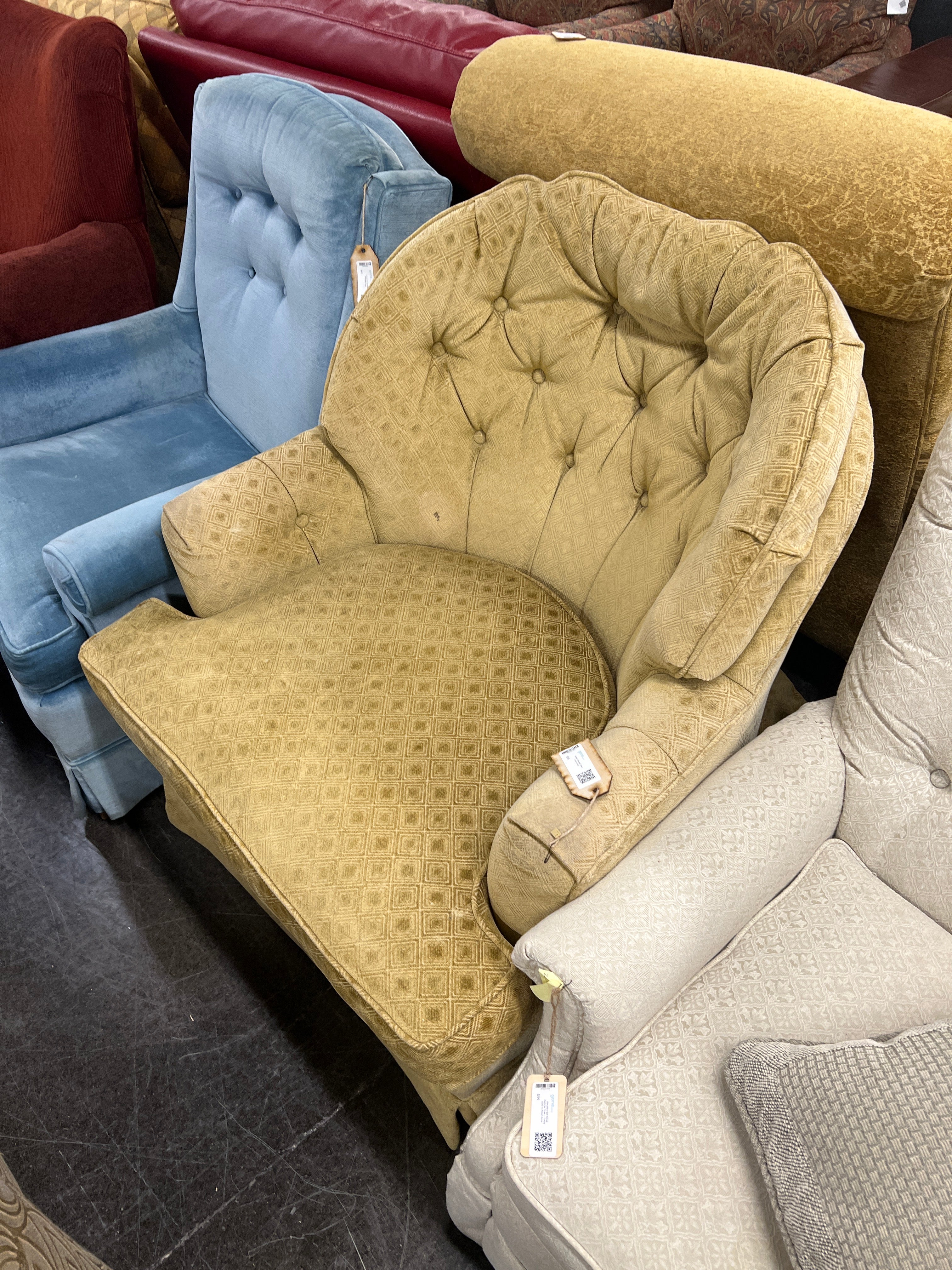 Beige Oversized Tufted Accent Chair