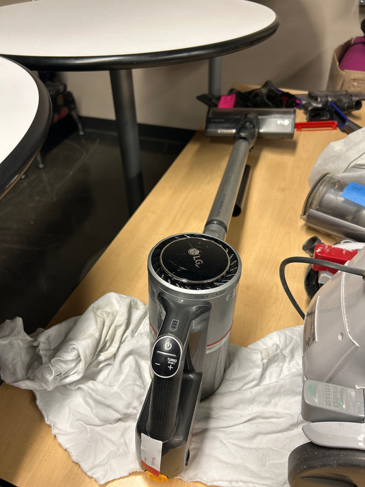 LG CORDZERO CHARGE PLUS Stick Vacuum