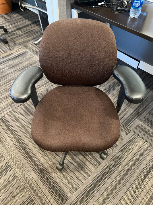 Chocolate Brown Deluxe Office Chair