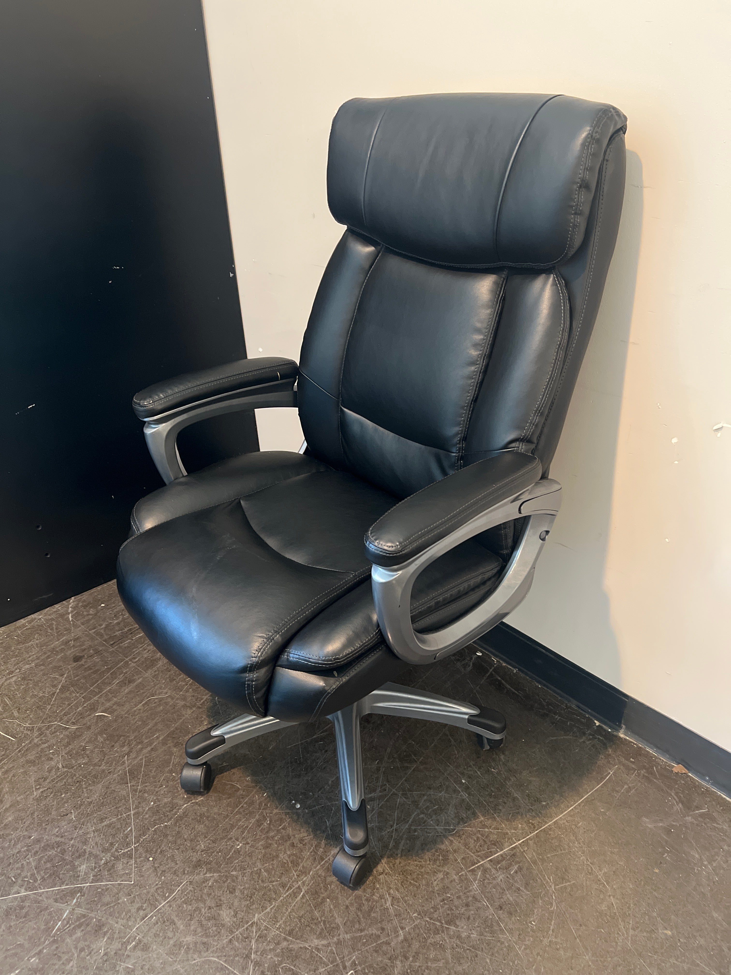 Ergonomic Black Leather Office Chair