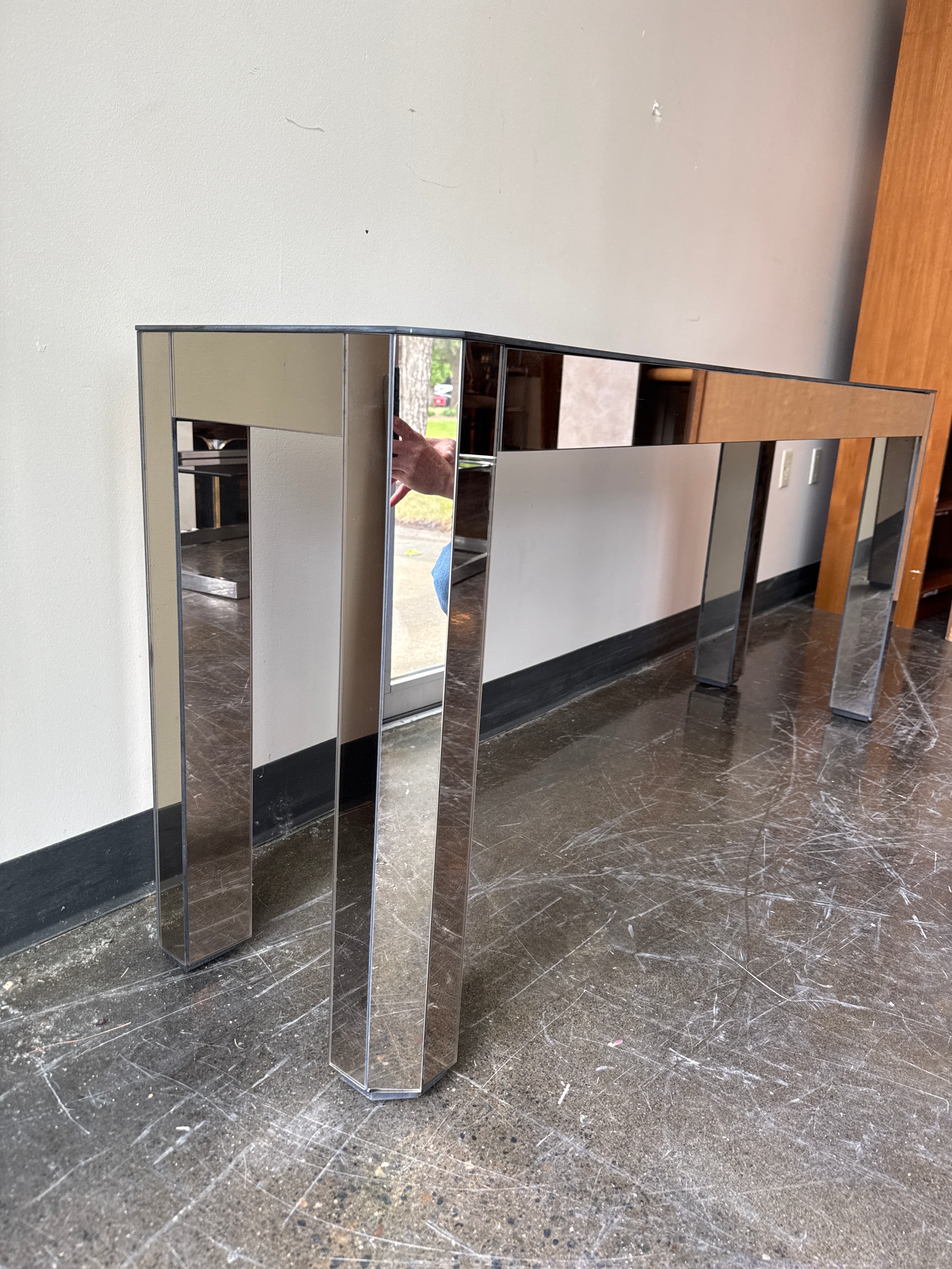 Retro Mirror Console Table