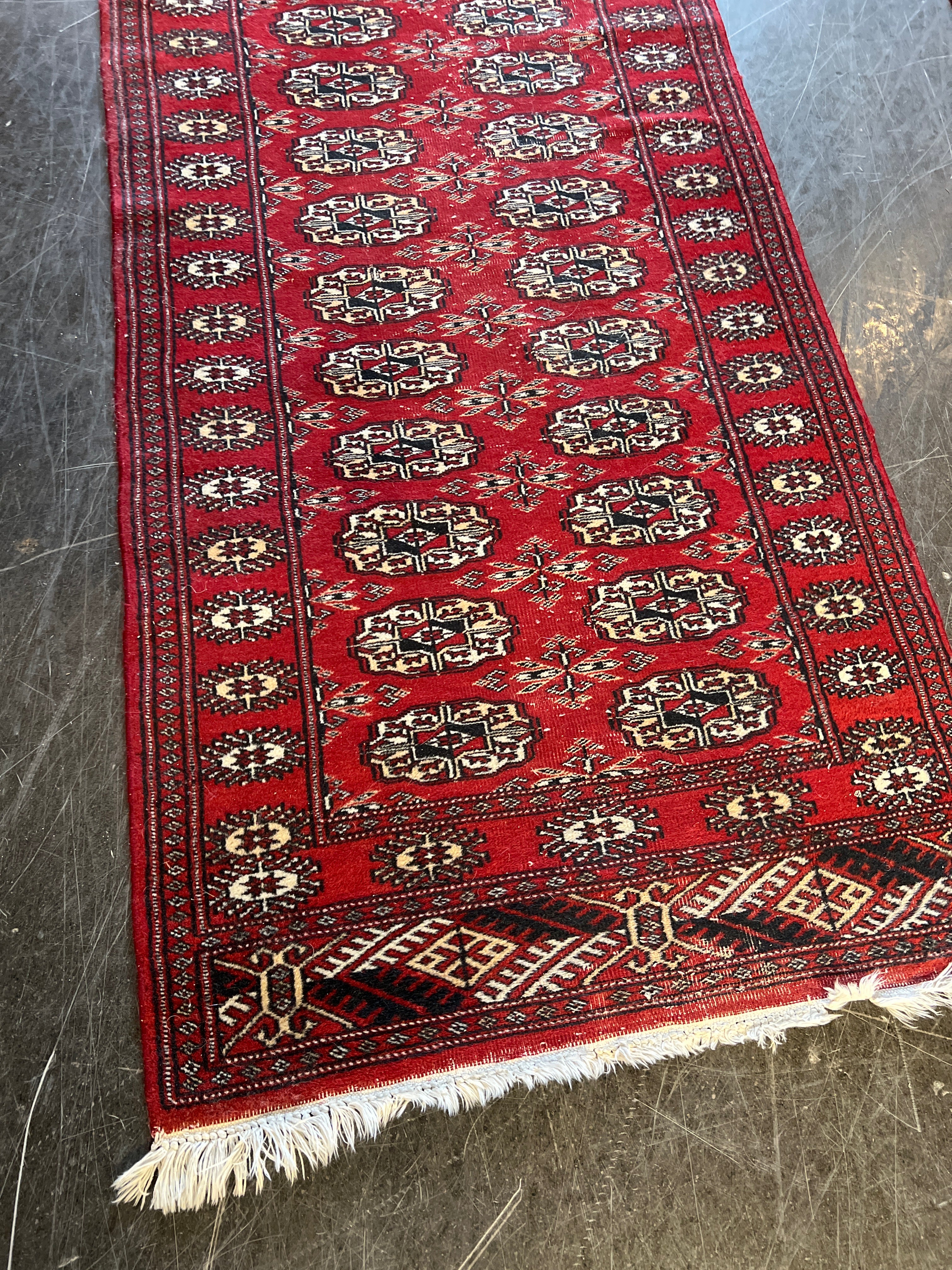 Traditional Patterned Runner Rug