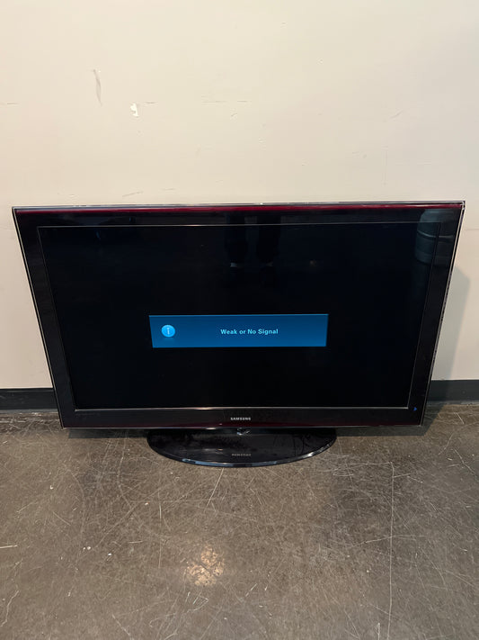 Samsung 52” LCD TV – Model LN52A550