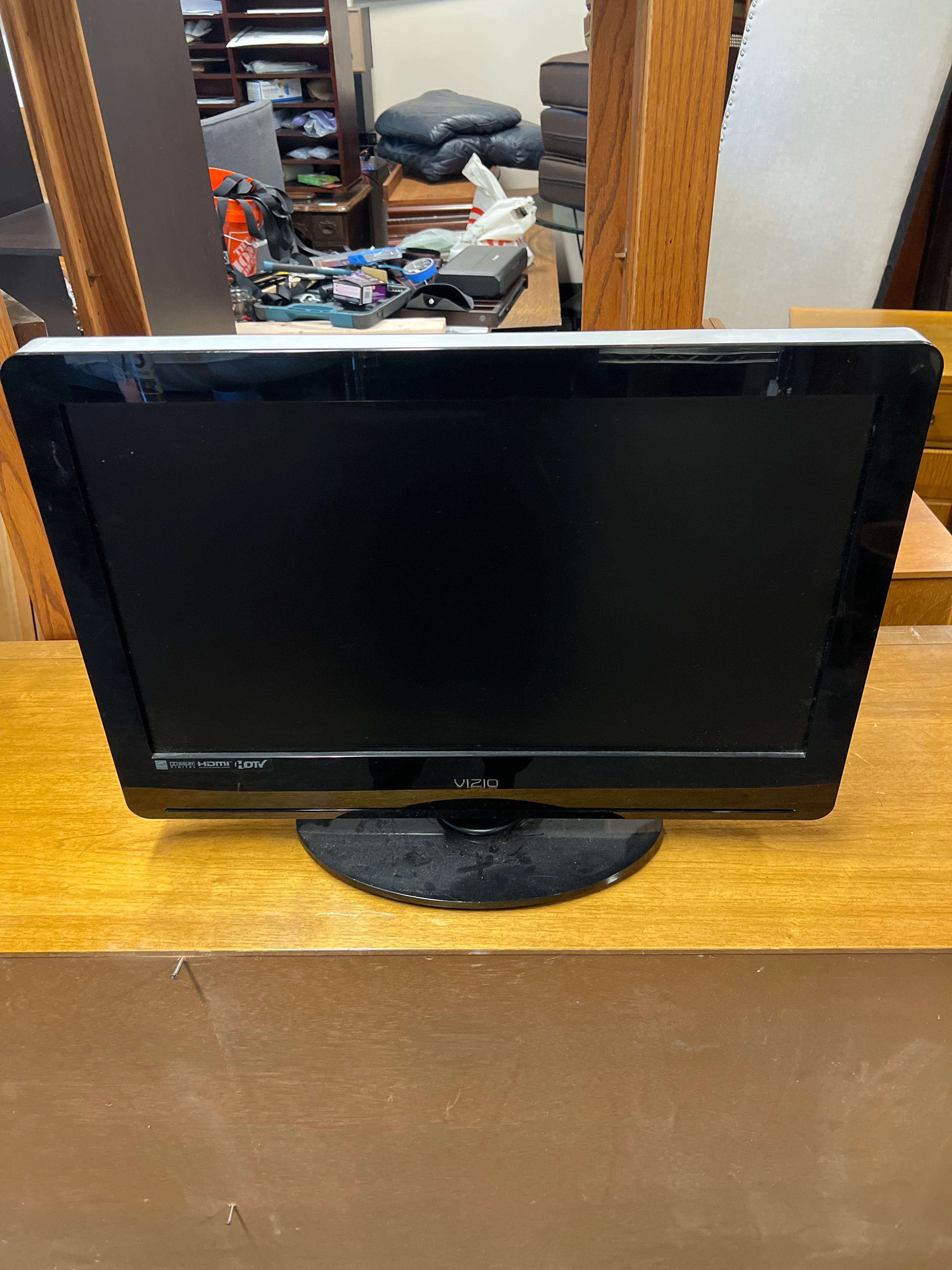 Vizio 32" Flat Screen TV with Multiple Inputs.