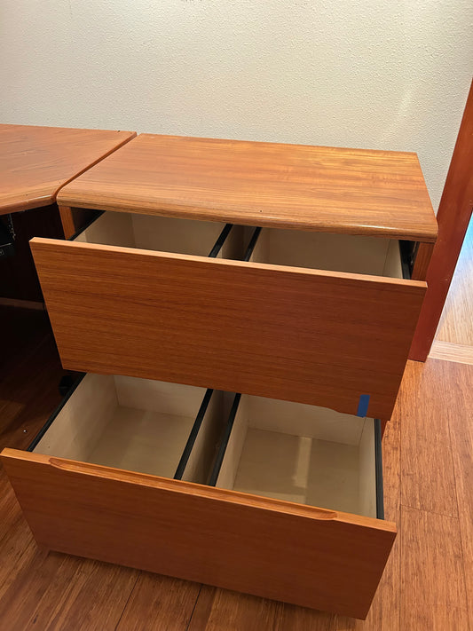 2 Filing Cabinets