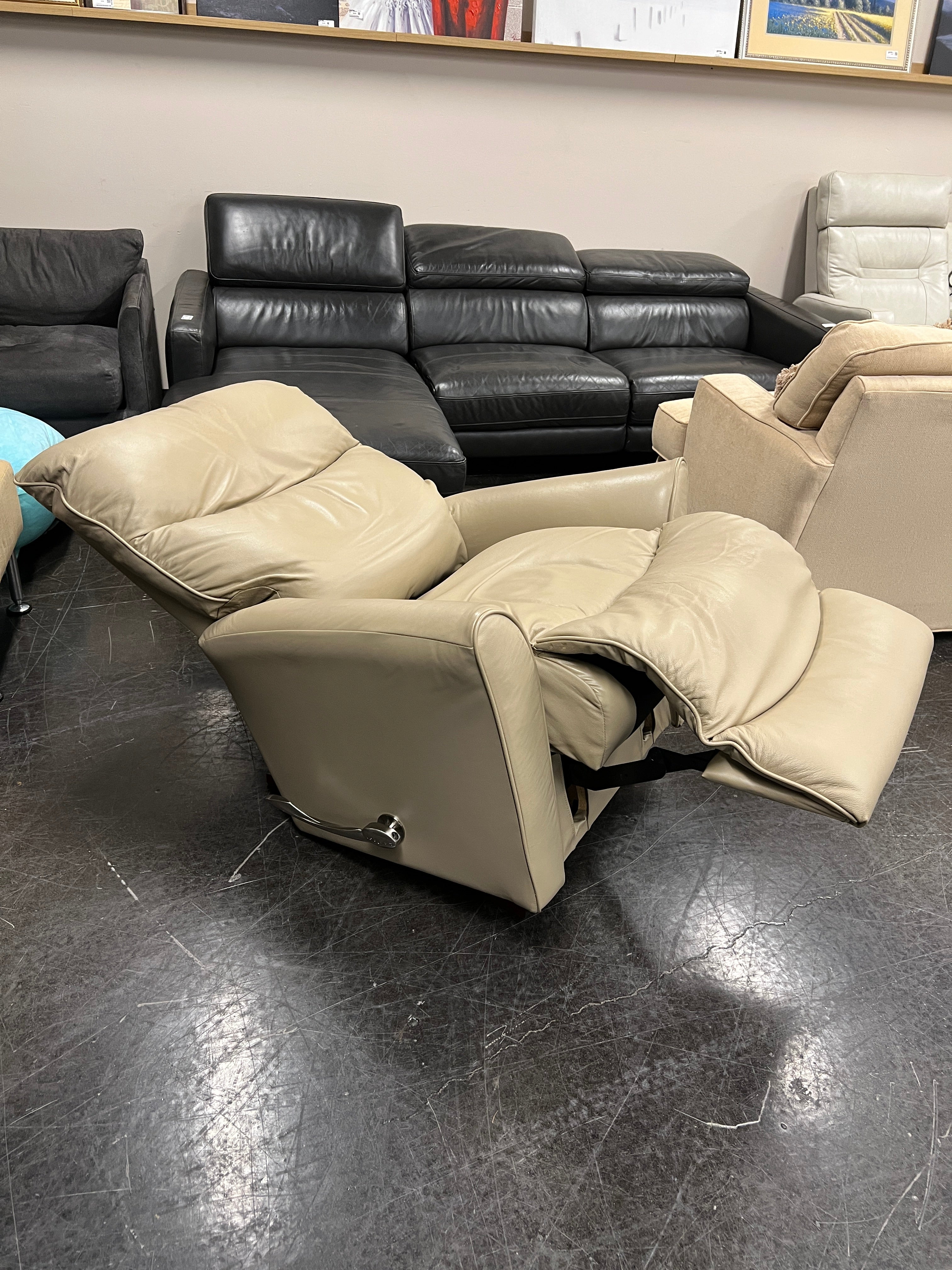 La-Z-Boy Beige Leather Rocker Recliner Chair