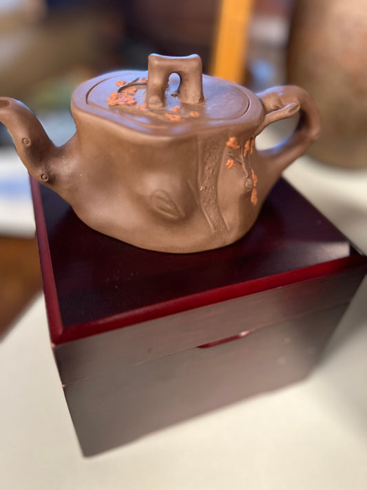 Ceramic Teapot in Wooden box