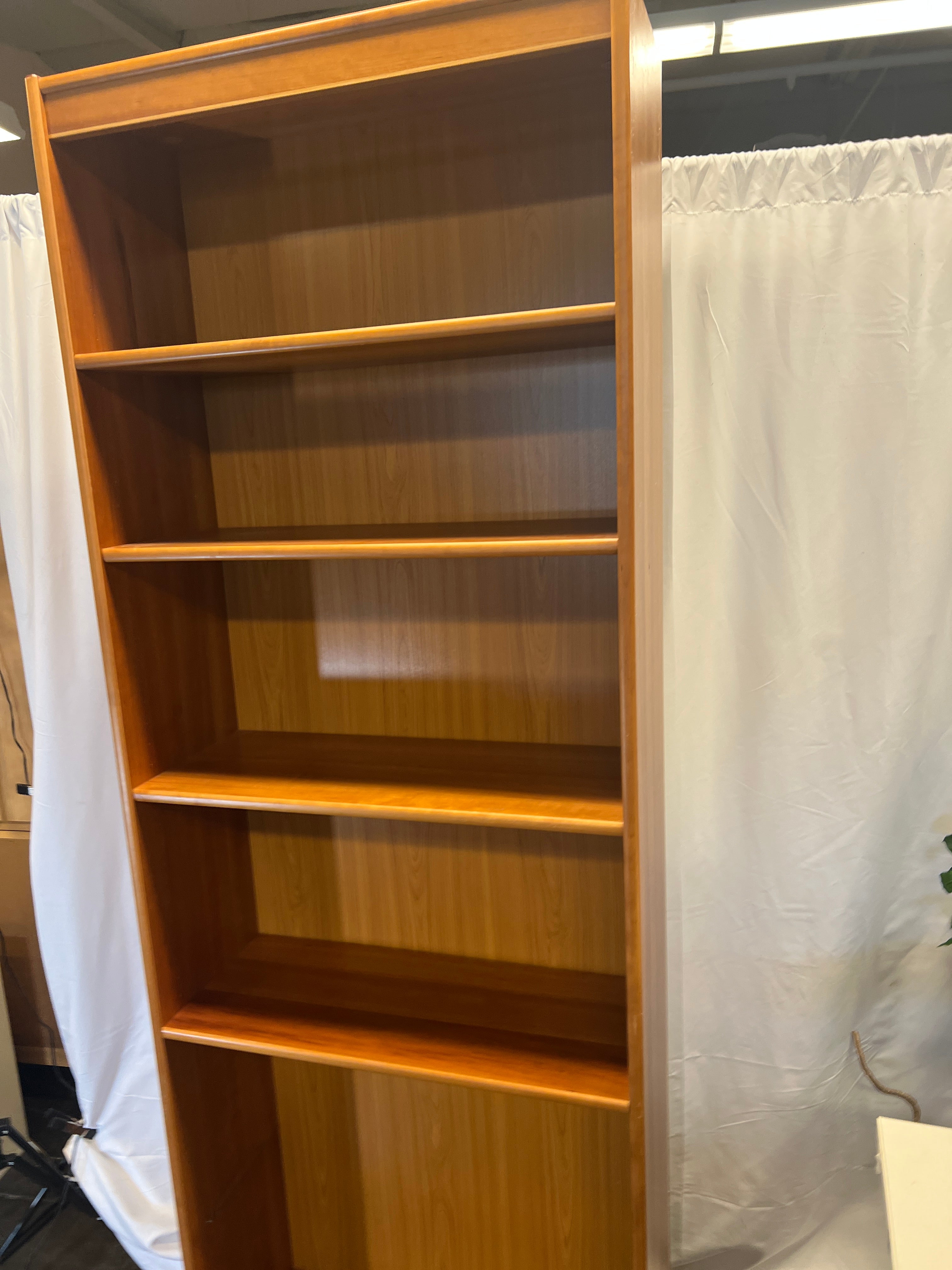 6 Shelf Wood Bookcase