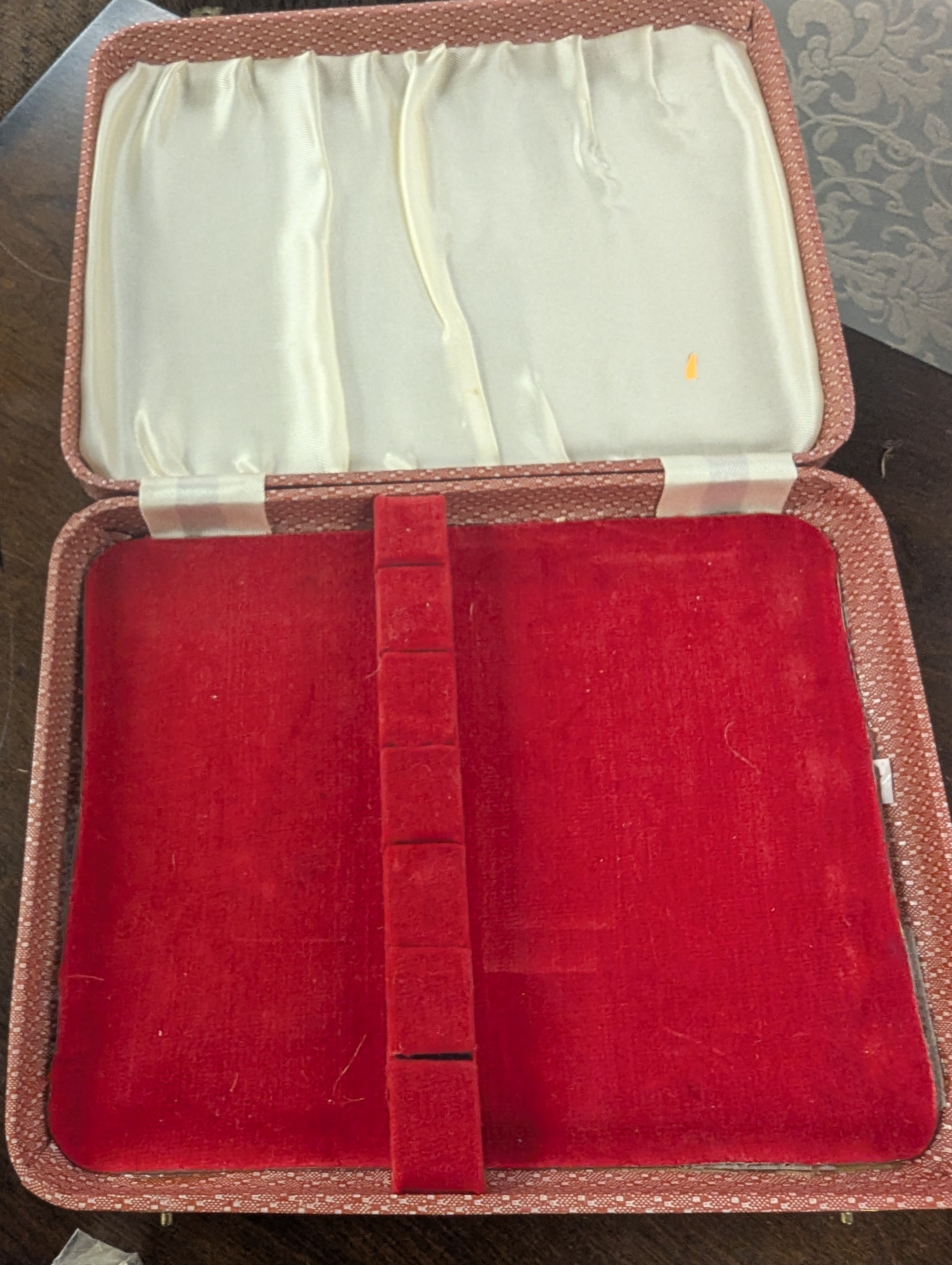 Servingware case