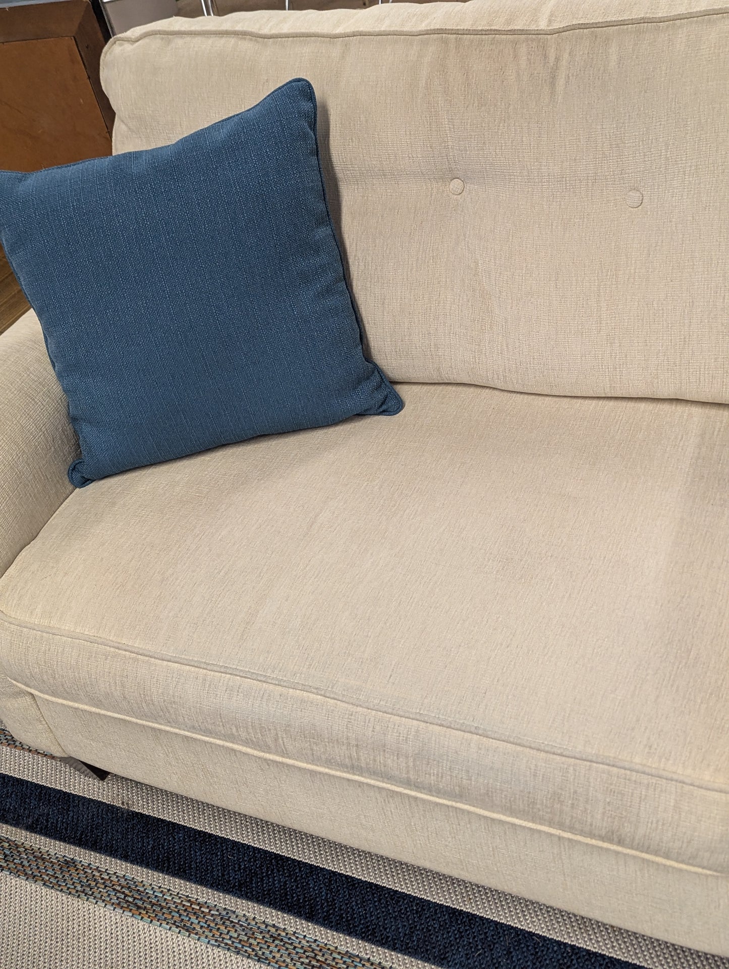Lazy boy love seat