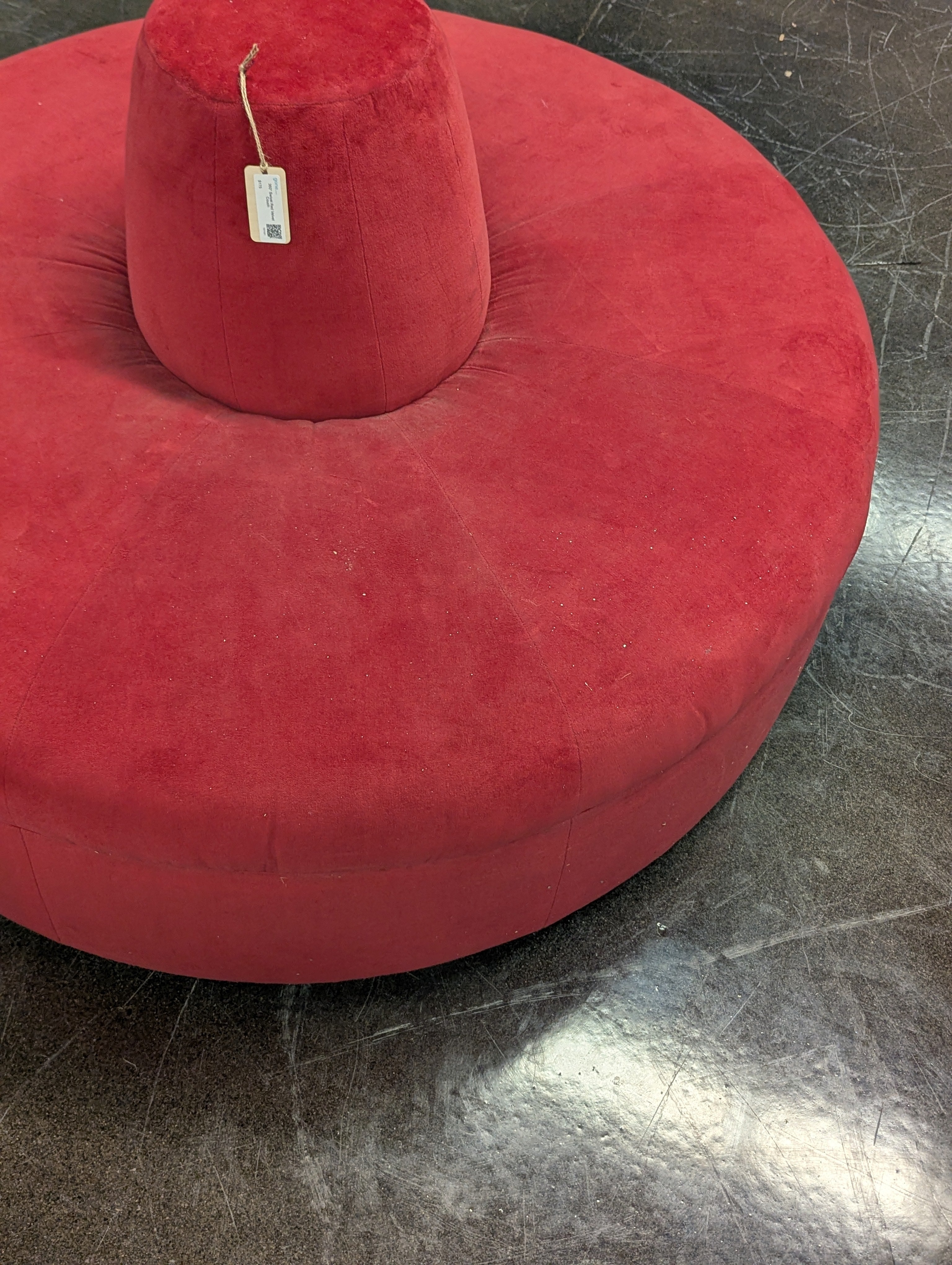 360° Swivel Red Velvet Couch