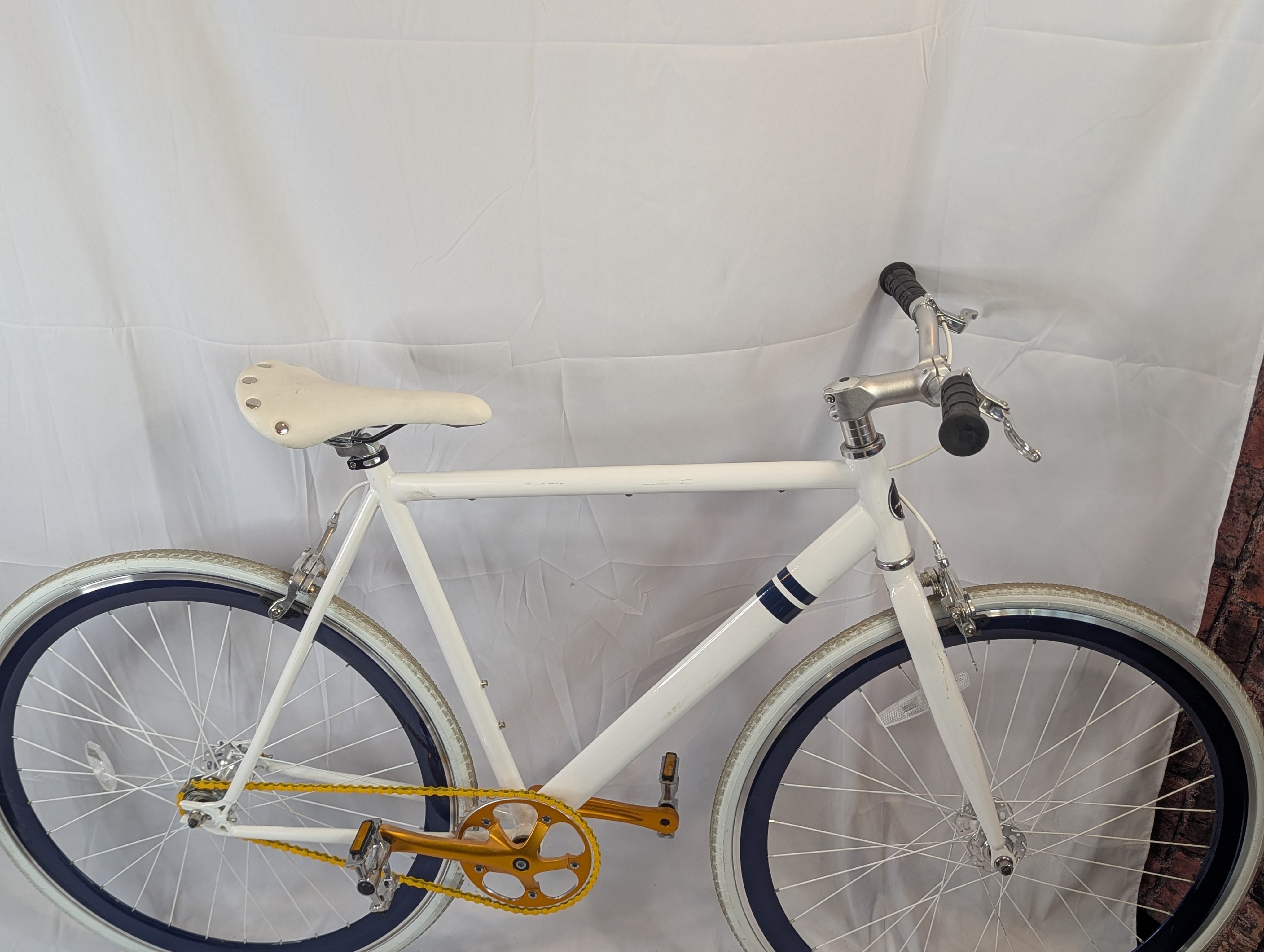 Sole Fixie White bike, white orange accent