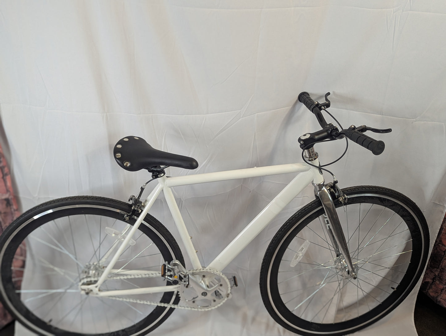 Sole Fixie White bike, white Black Accent