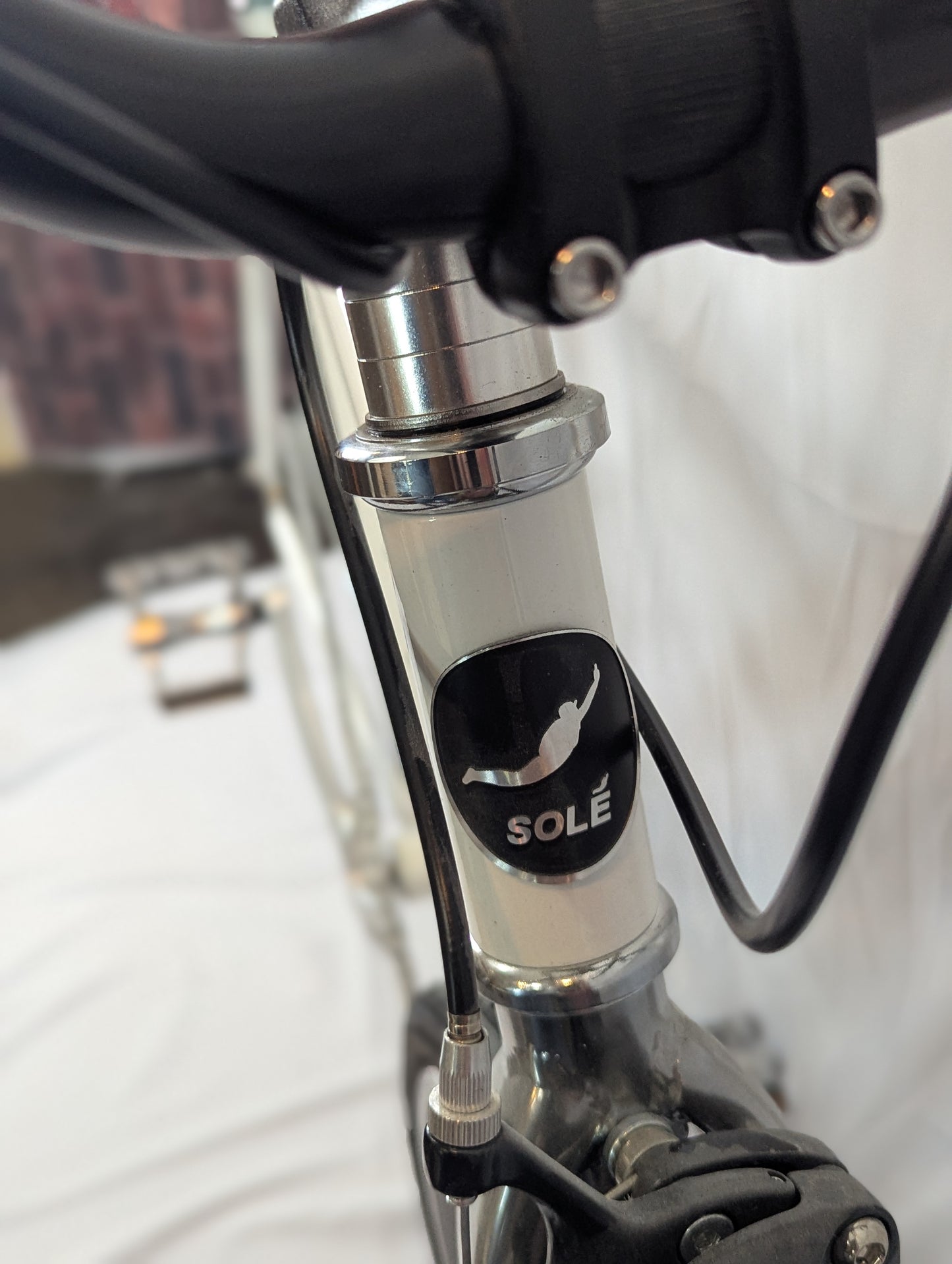 Sole Fixie White bike, white Black Accent