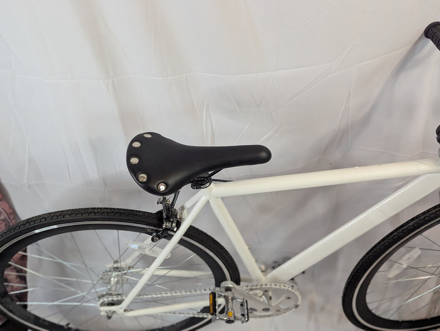 Sole Fixie White bike, white Black Accent