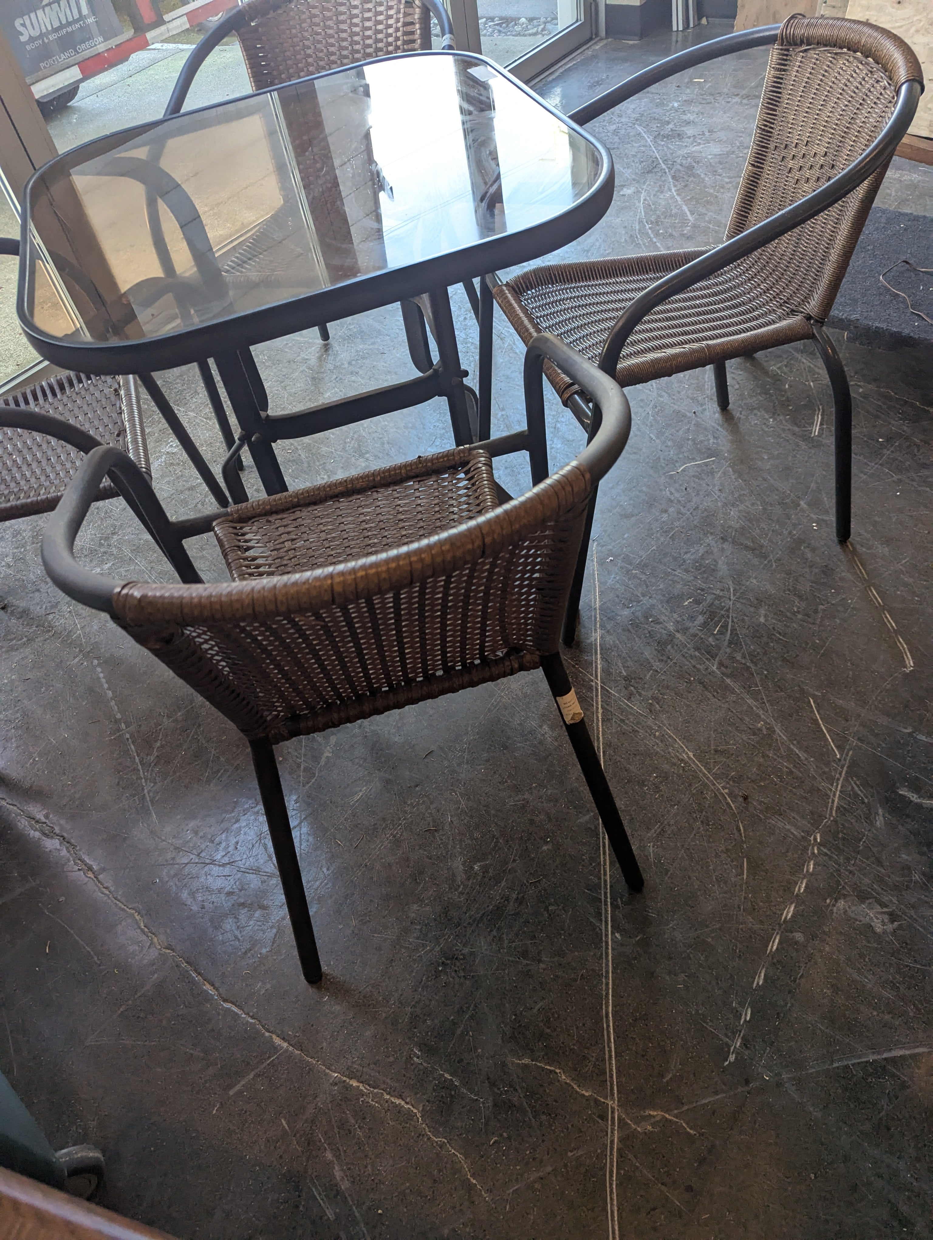 Outdoor Glass Table 4 Chairs