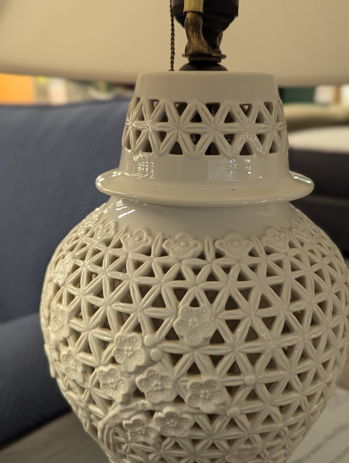 Ginger Jar Form Blanc De Chine Boudoir Table Lamp (SET OF 2)