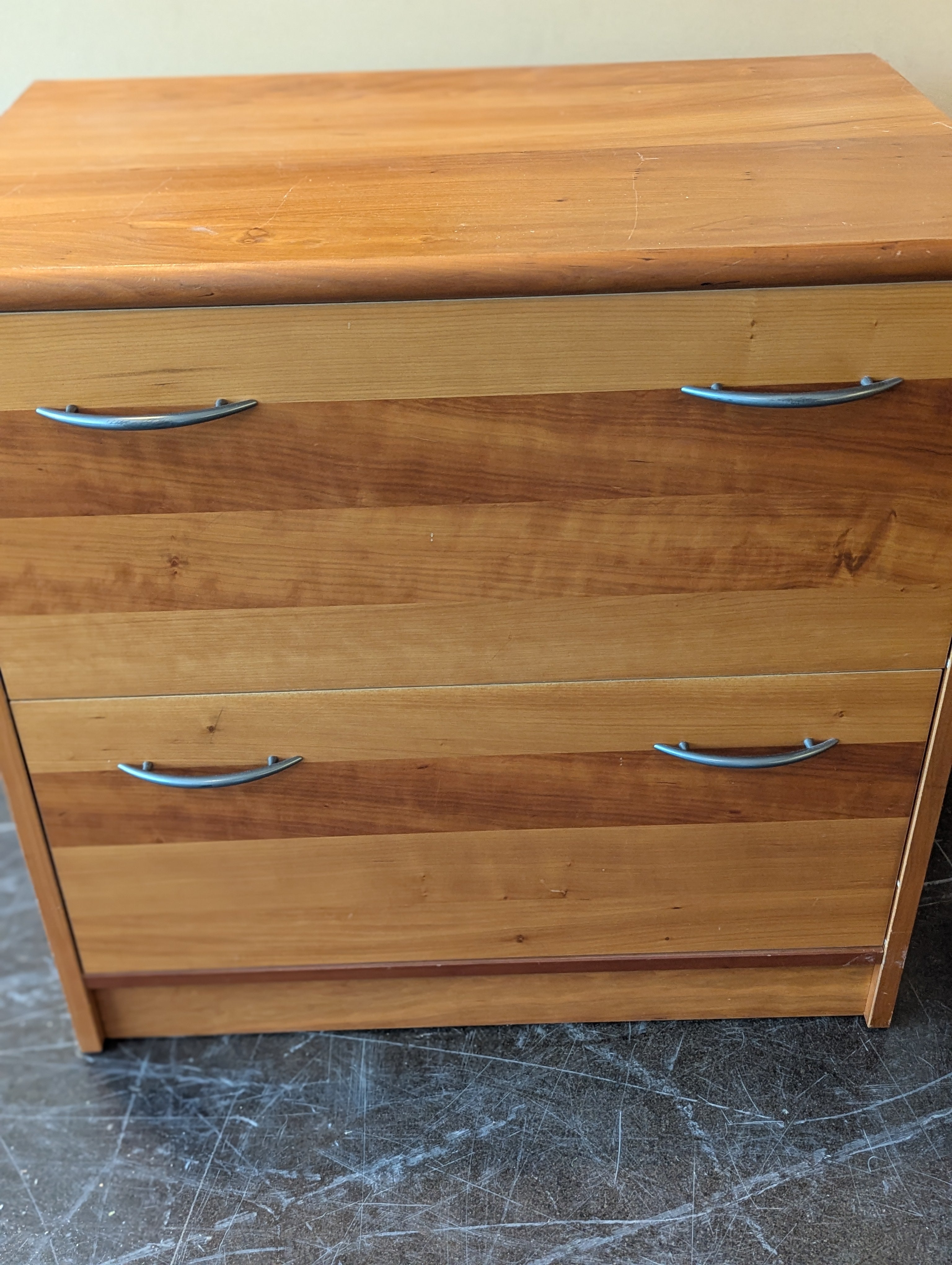 Lockable 2 Drawer Filing Cabinet