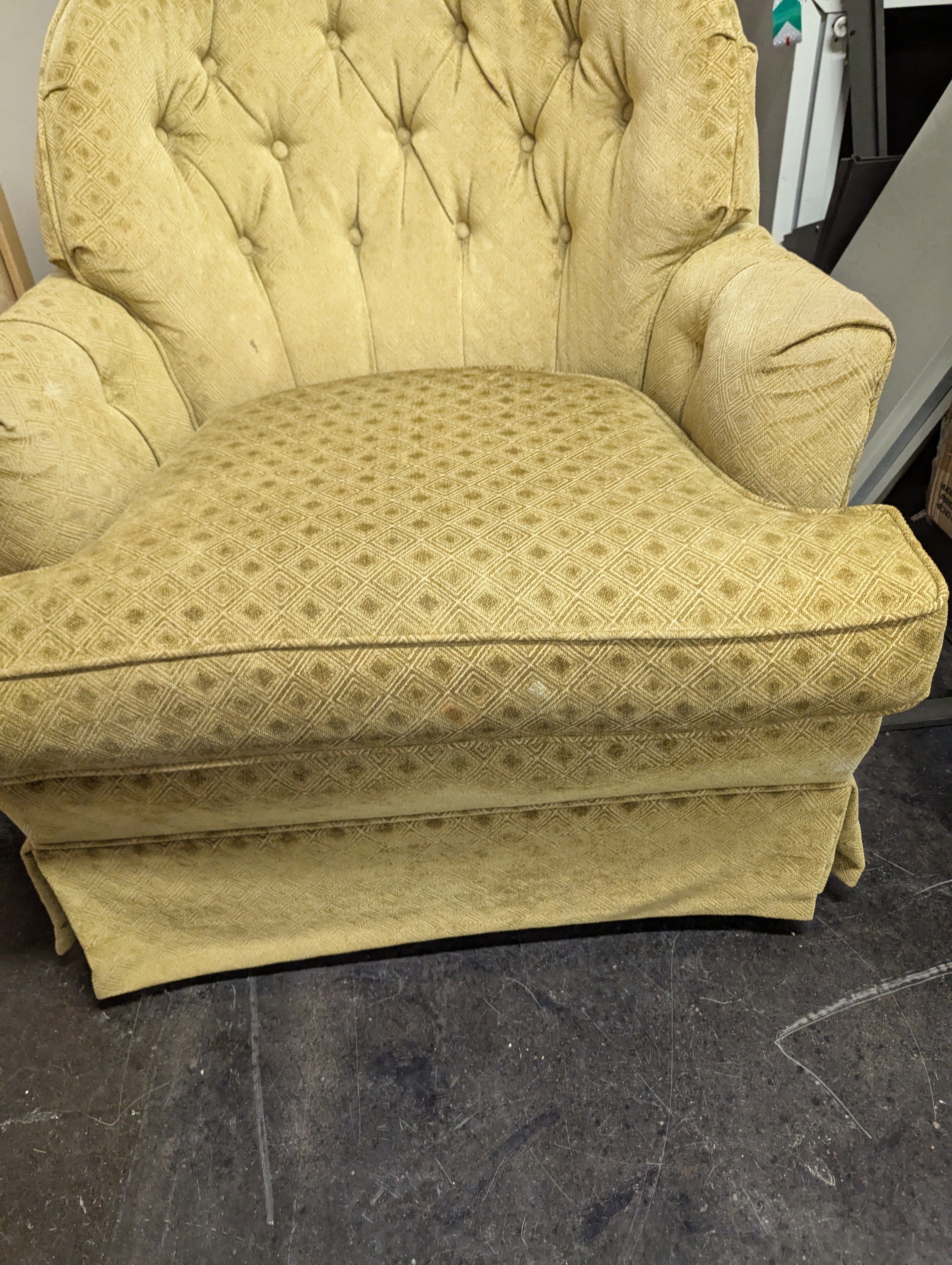 Beige Oversized Tufted Accent Chair