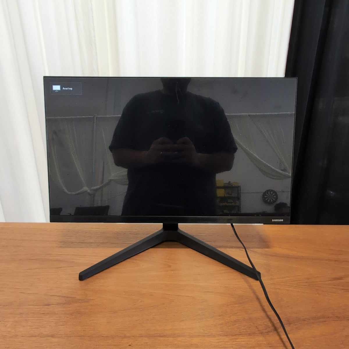 SAMSUNG Black Flat Screen Monitor