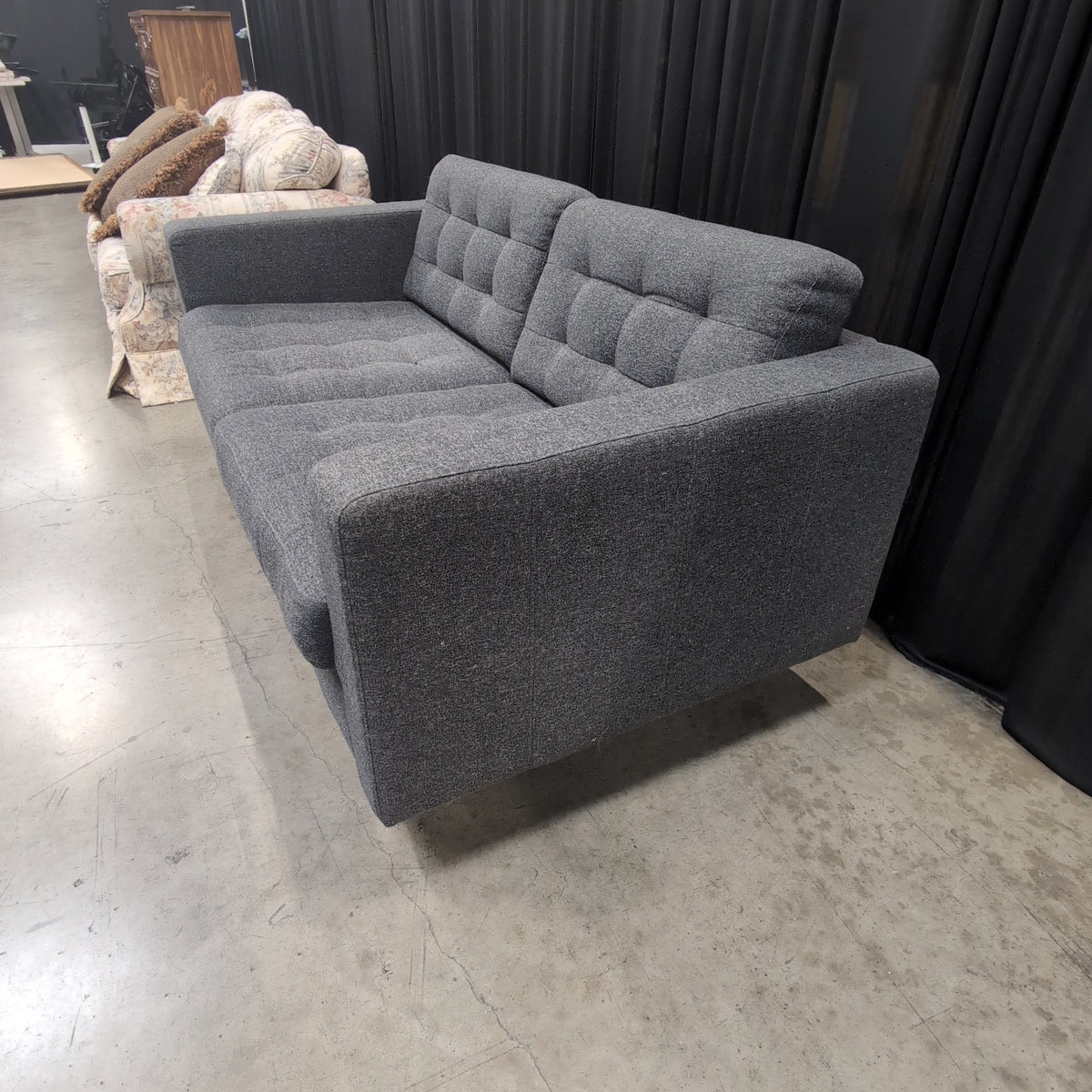 Charcoal Fabric Tufted Loveseat with Tapered Legs