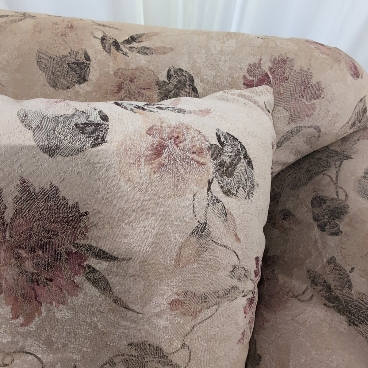 Traditional Floral Pattern Fabric Couch