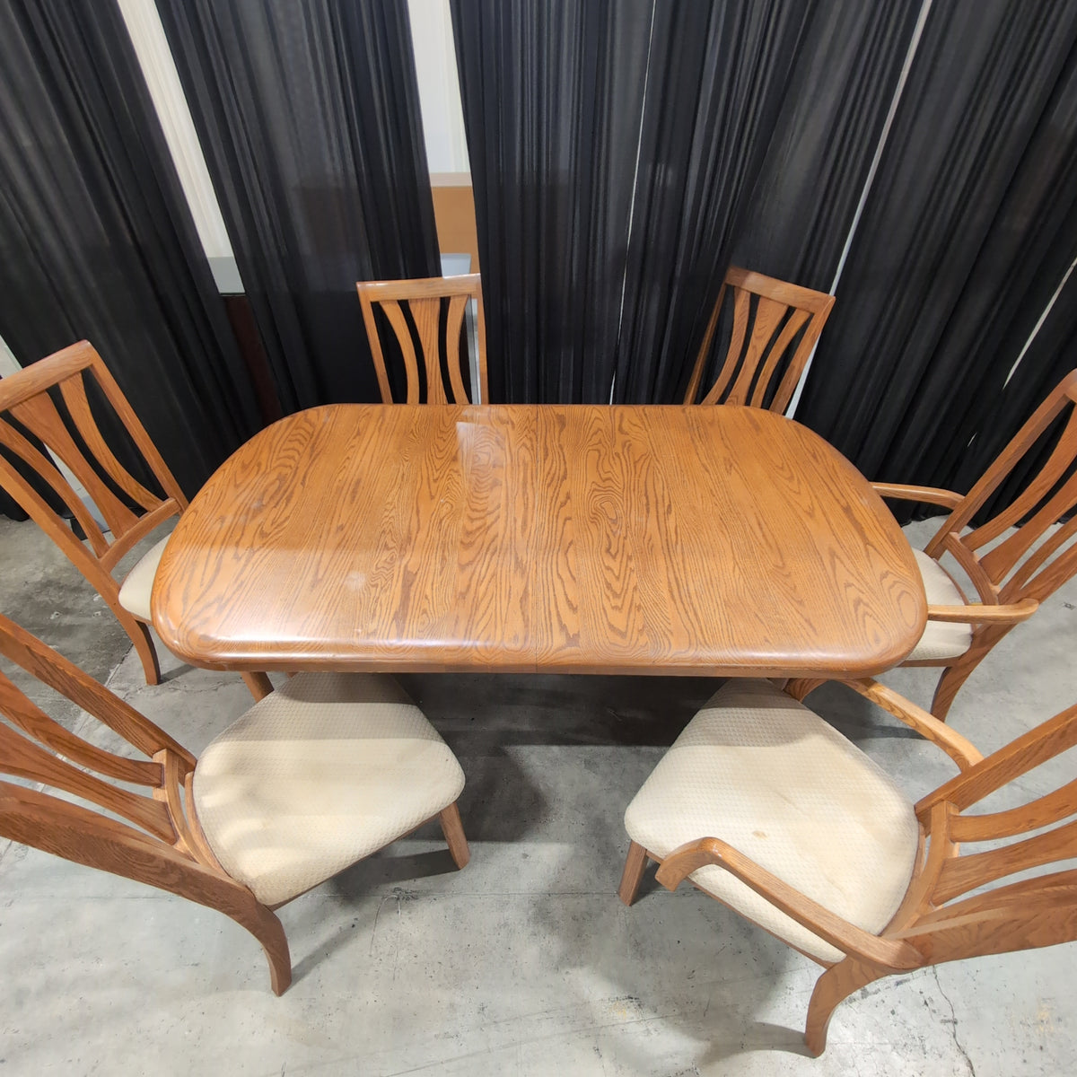 Kunshan Fei Hong Medium Brown Oak Dining Table with six chairs