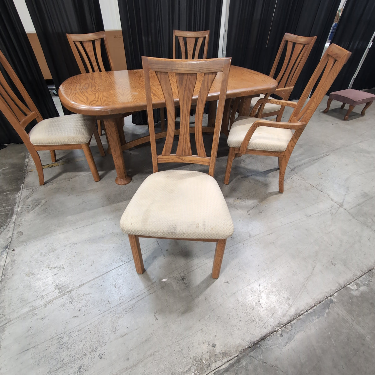 Kunshan Fei Hong Medium Brown Oak Dining Table with six chairs