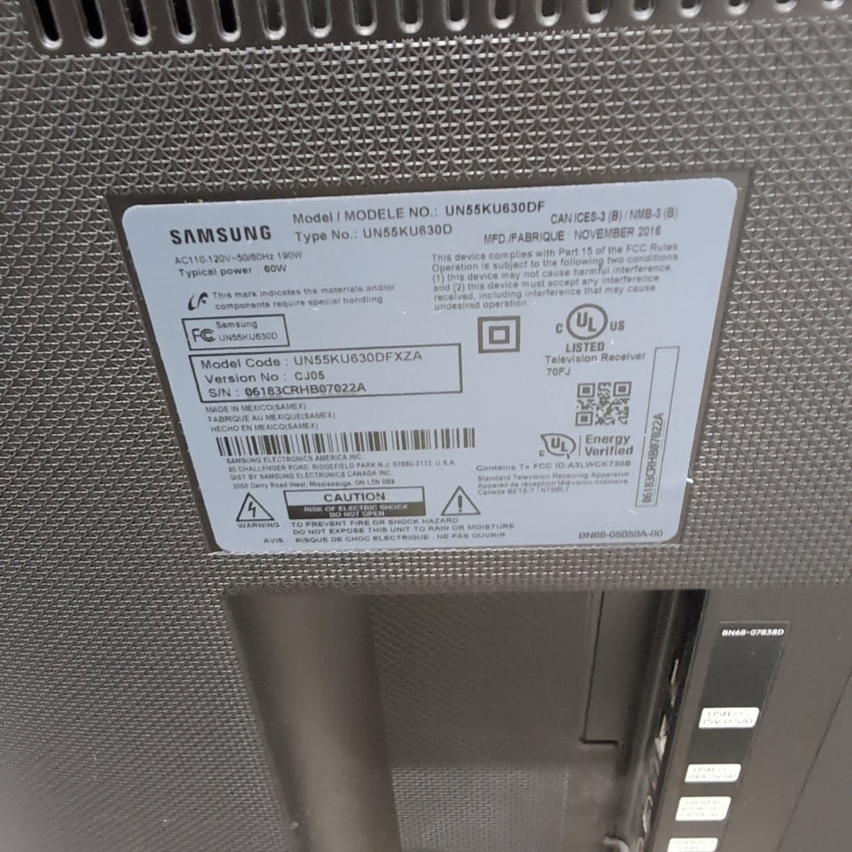 SAMSUNG Black Flat Screen TV with Stand