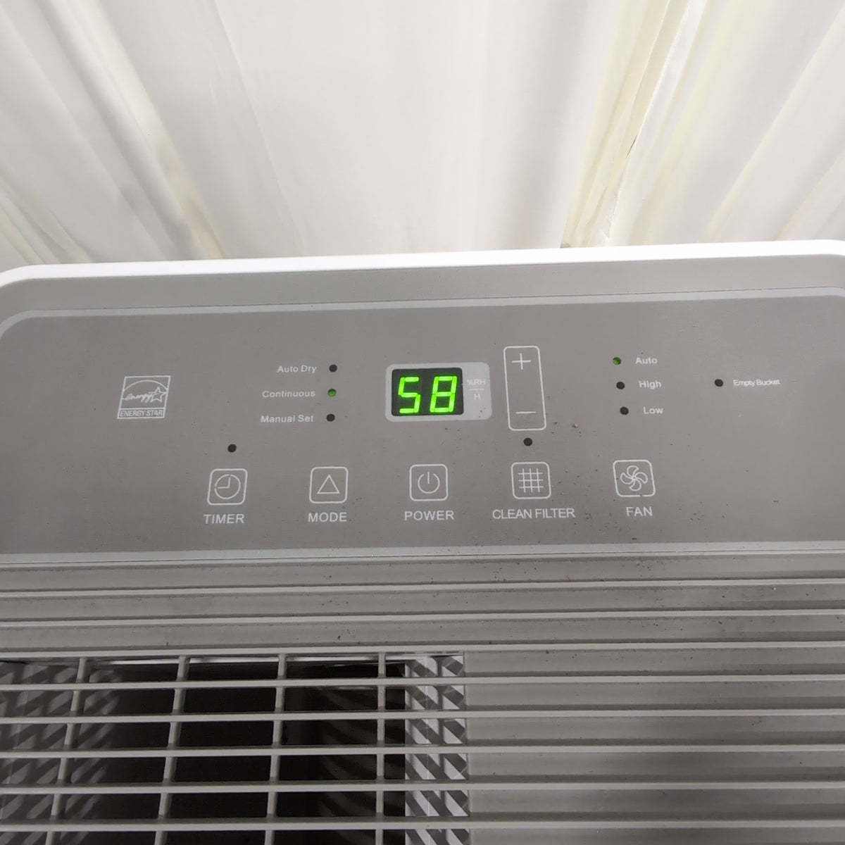 Hisense White Portable Air Conditioner with Exhaust Hose