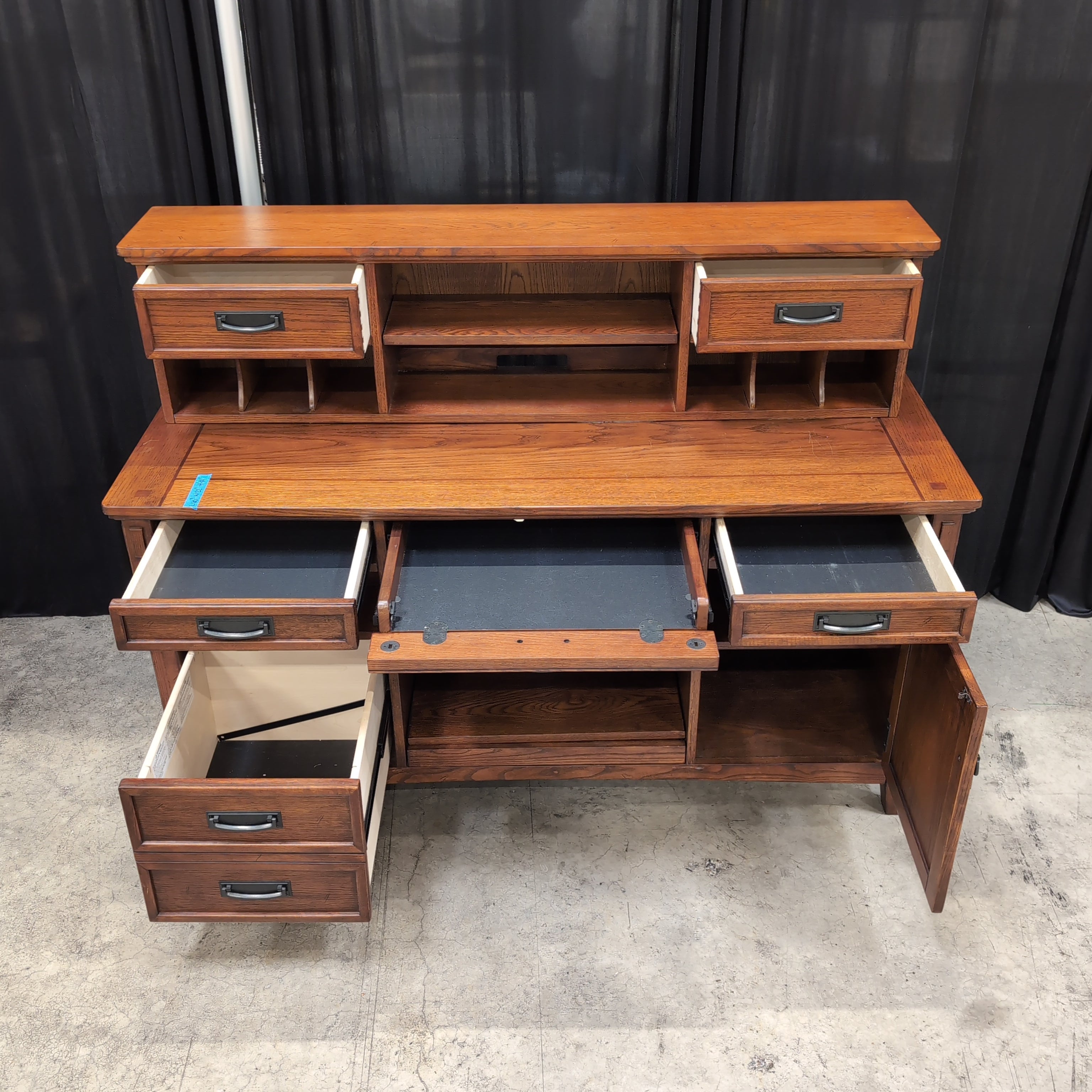 Traditional Reddish Brown Wood Desk with Hutch Storage