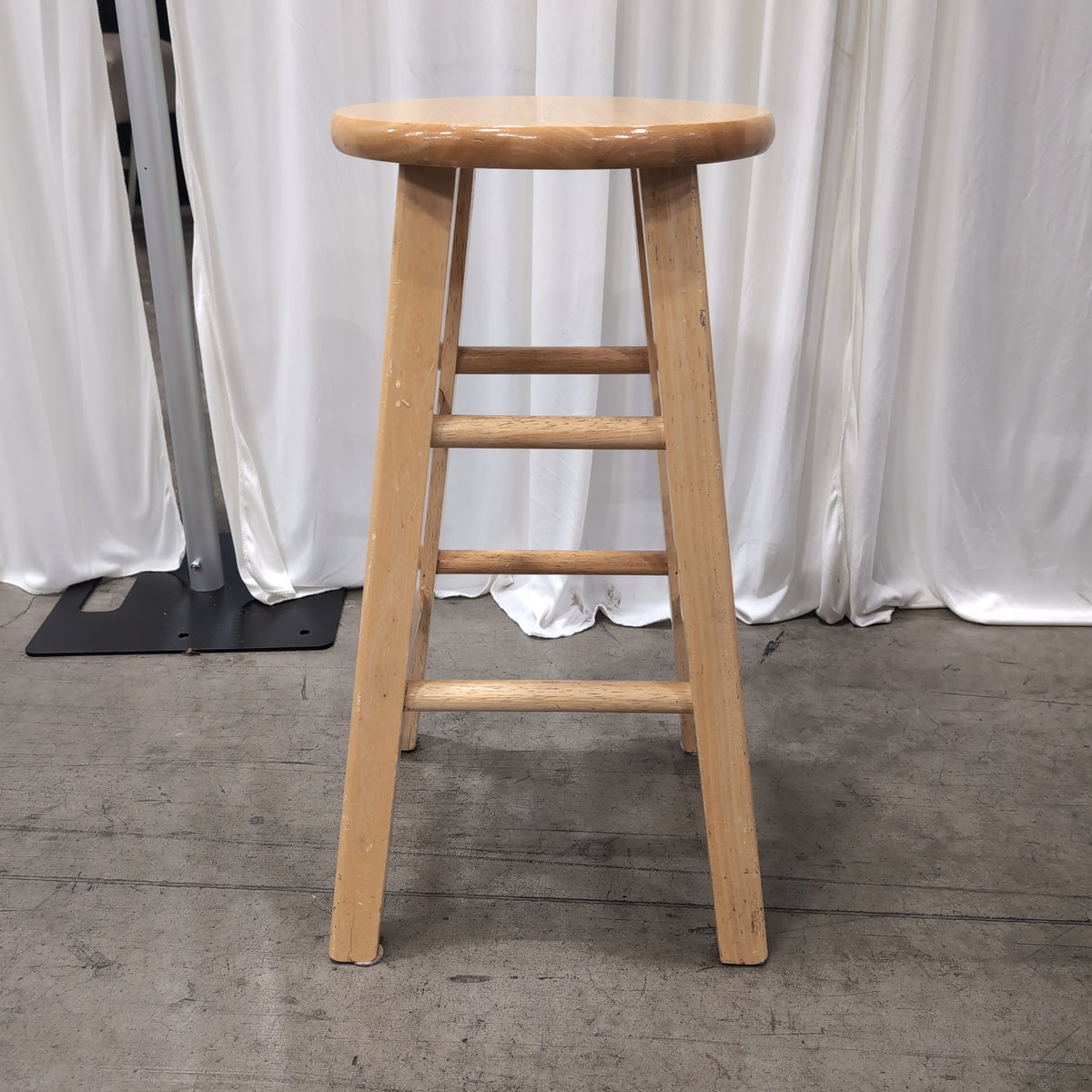Natural Wood Round Top Bar Stool