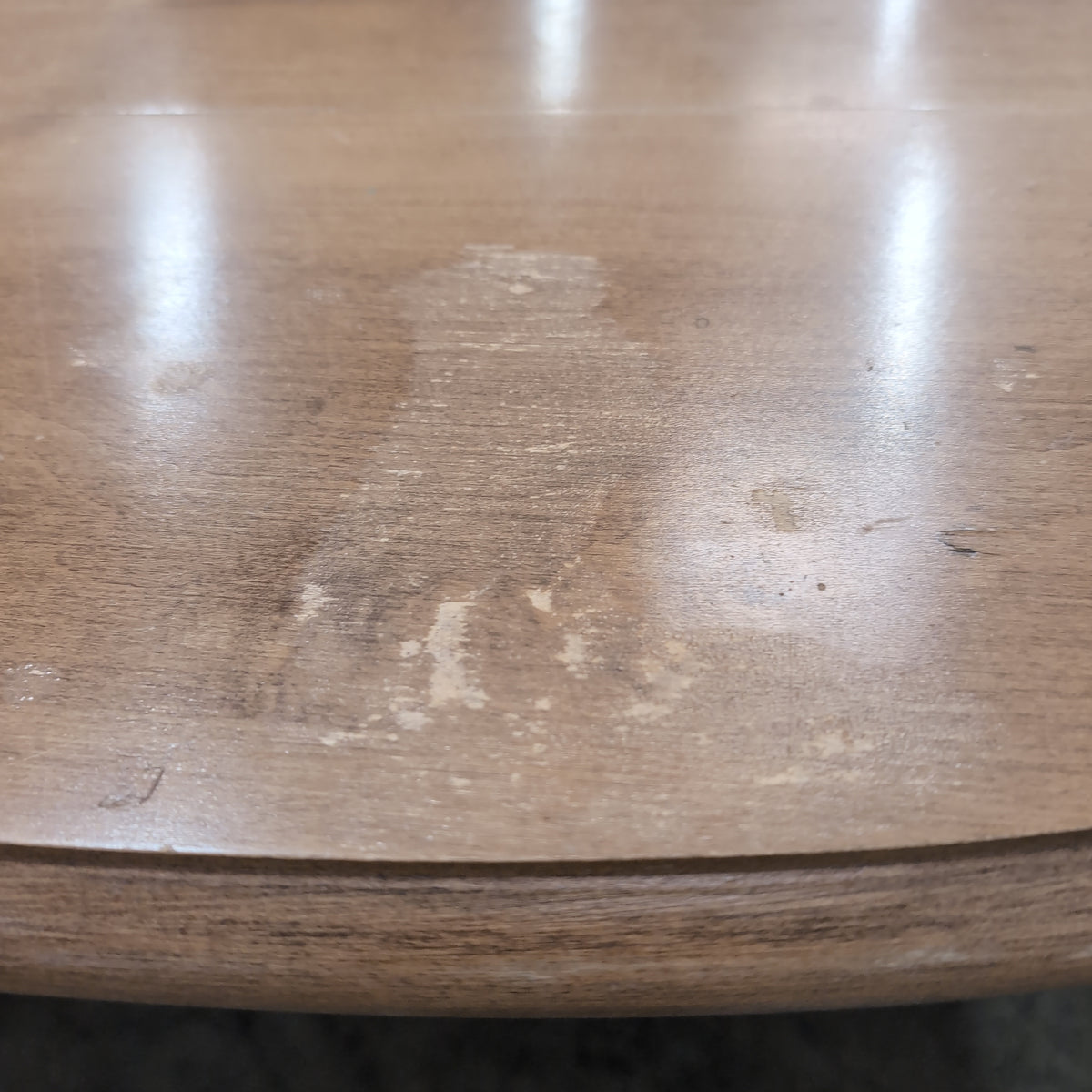 Light Wood Drop Leaf Coffee Table with Turned Legs