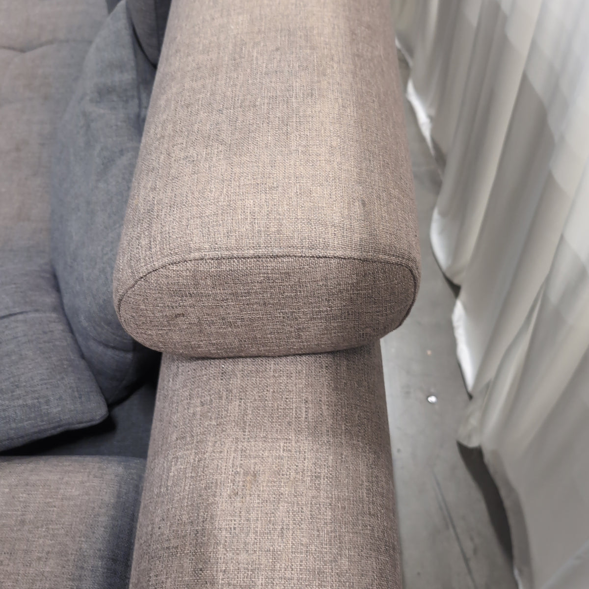 Grey Fabric Tufted Couch with Adjustable Headrests