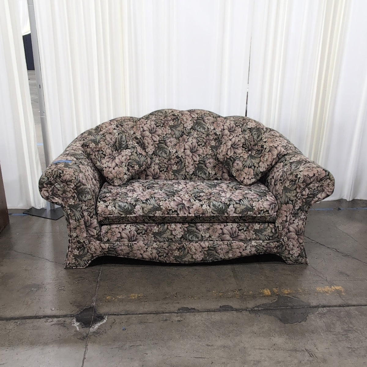 Vintage Floral Pattern Couch with Tufted Back