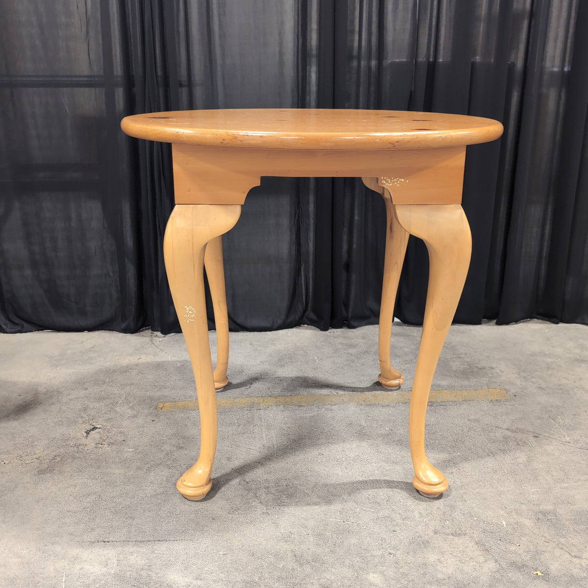 Light Wood Round End Table with Cabriole Legs