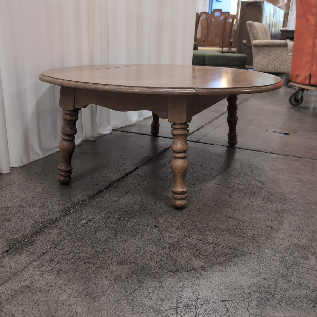 Light Wood Drop Leaf Coffee Table with Turned Legs
