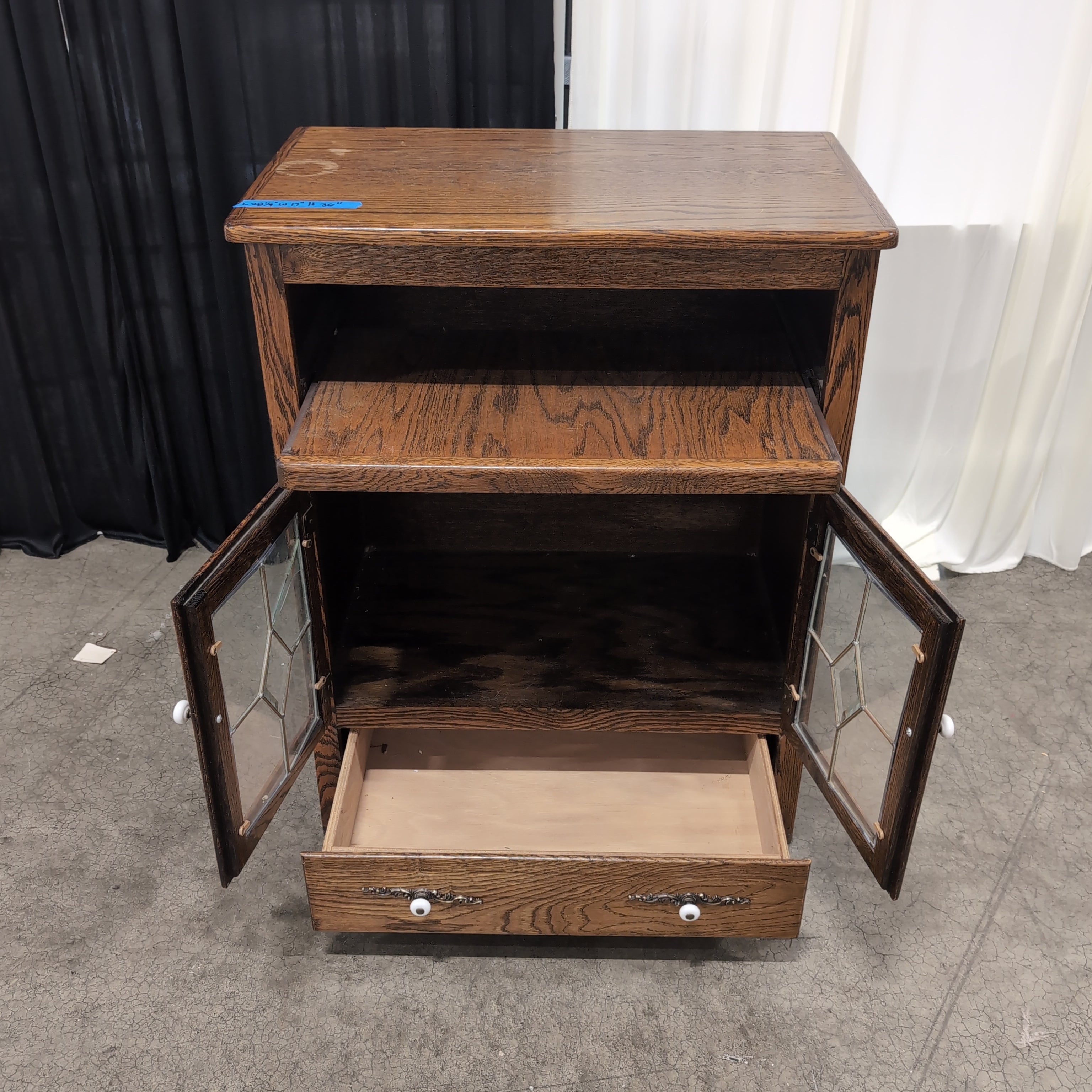 Stained Oak Wood TV Stand with Leaded Glass Doors