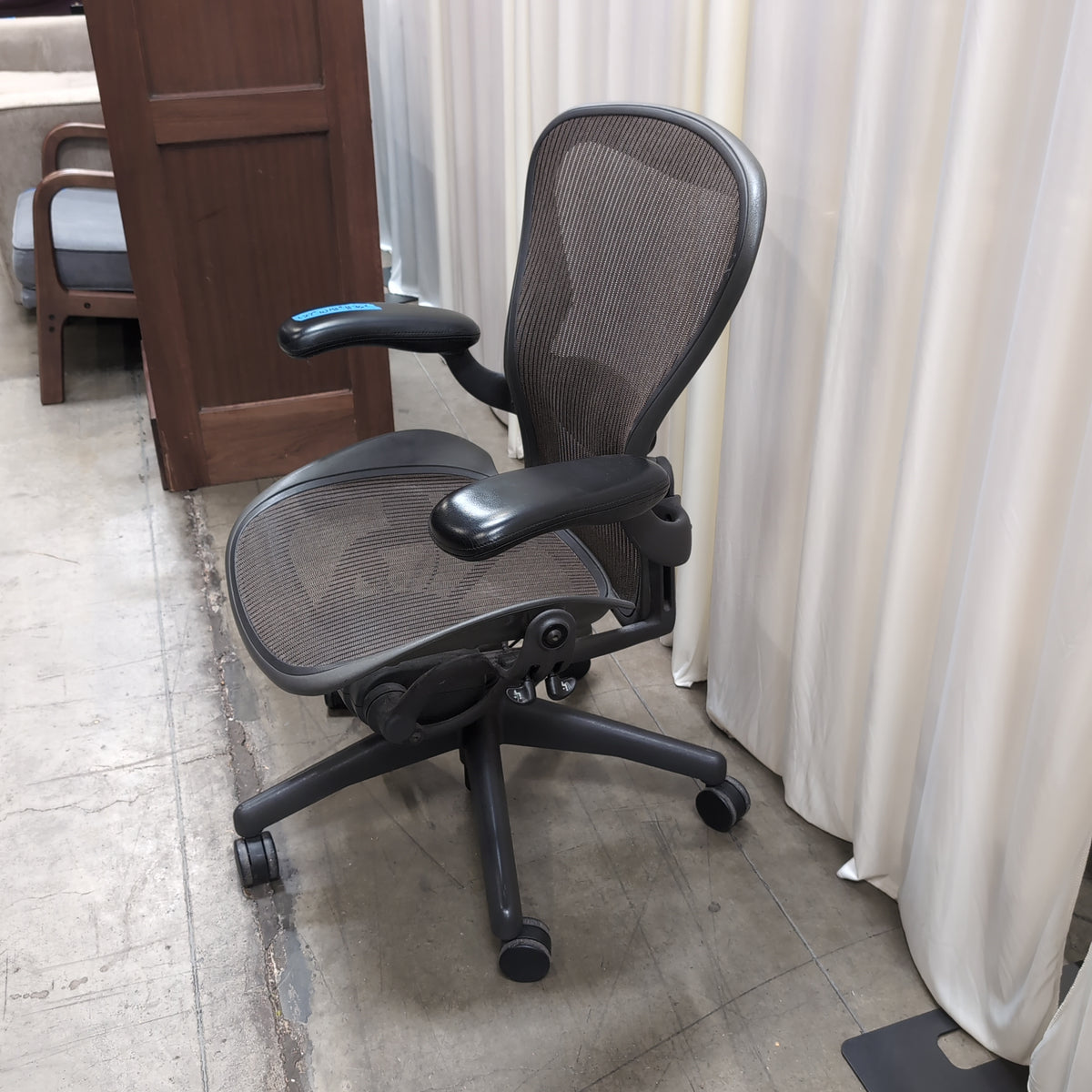 Black Ergonomic Mesh Office Chair