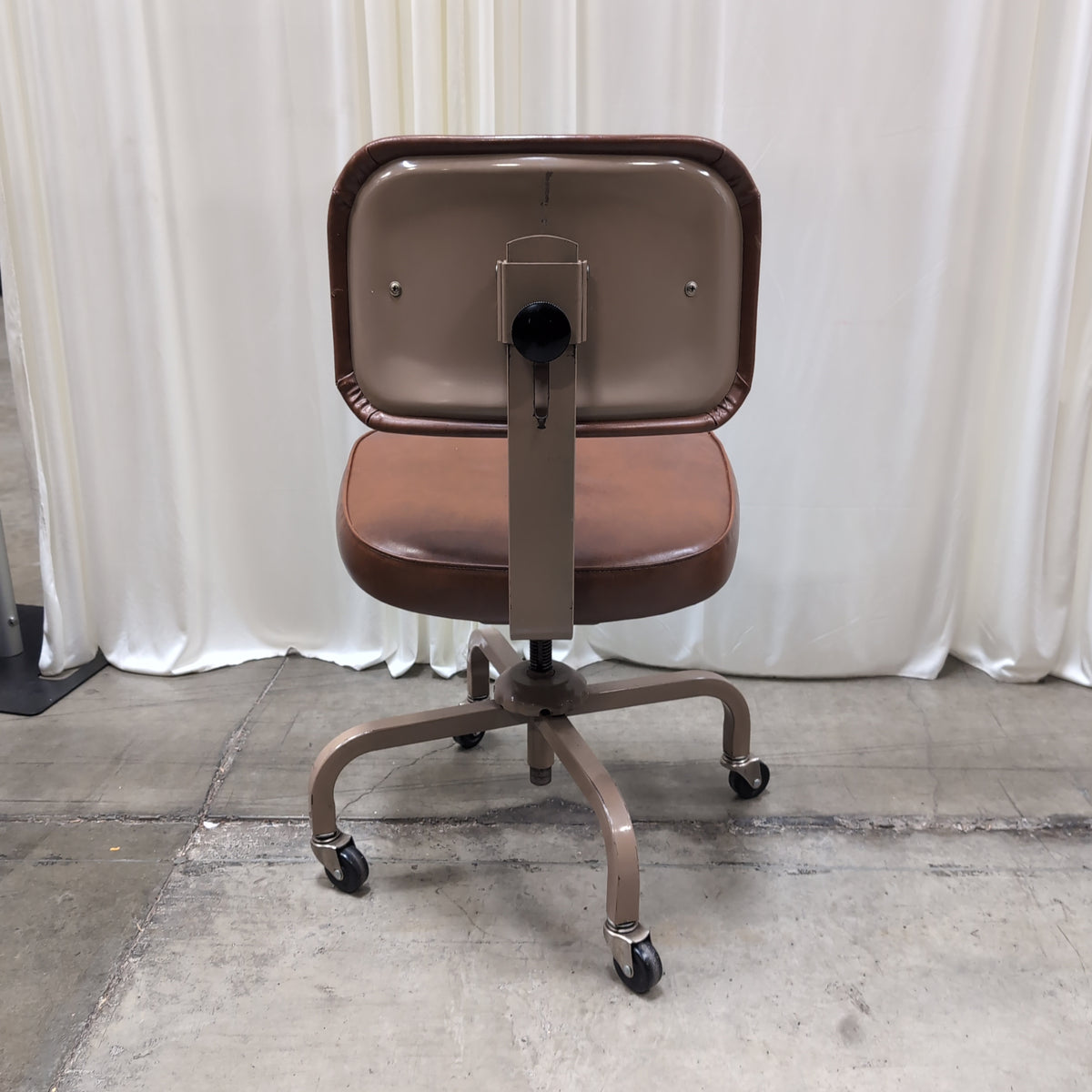 Brown Mid-Century Style Swivel Desk Chair with Casters