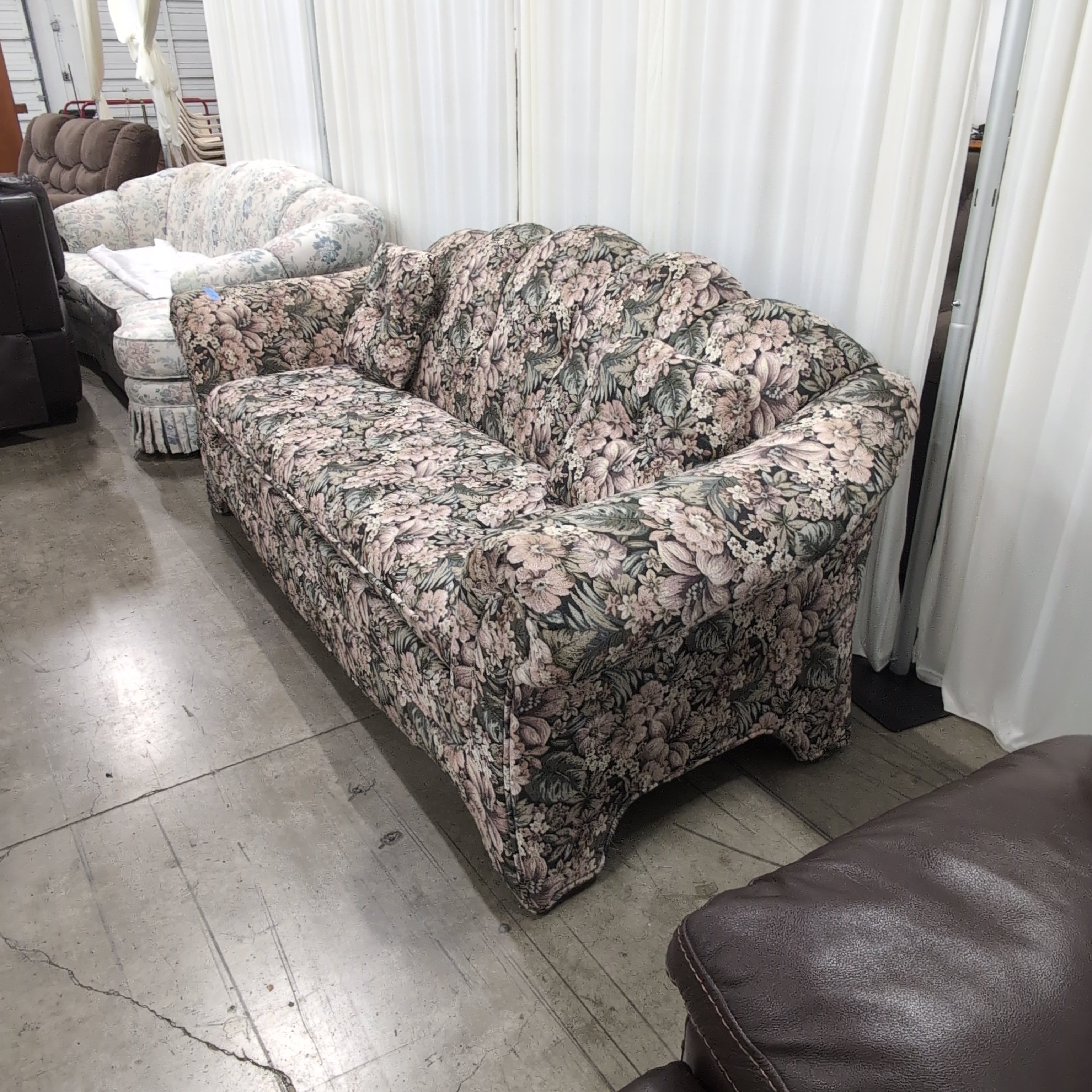 England CORSAIR Multi-Color Floral Tapestry Couch