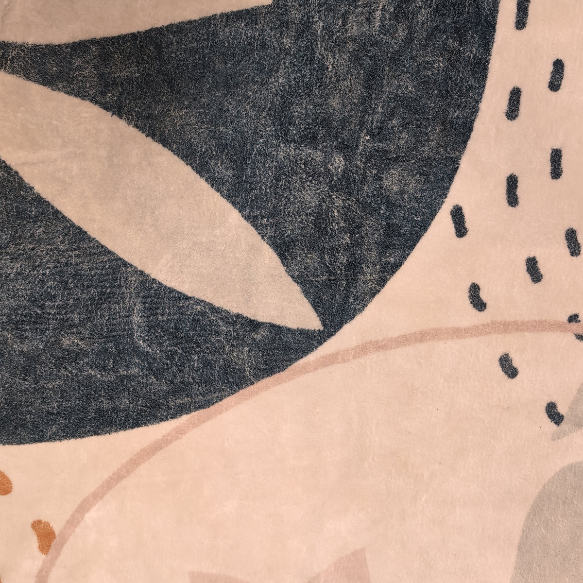Abstract Organic Pattern Area Rug in Multi-Color