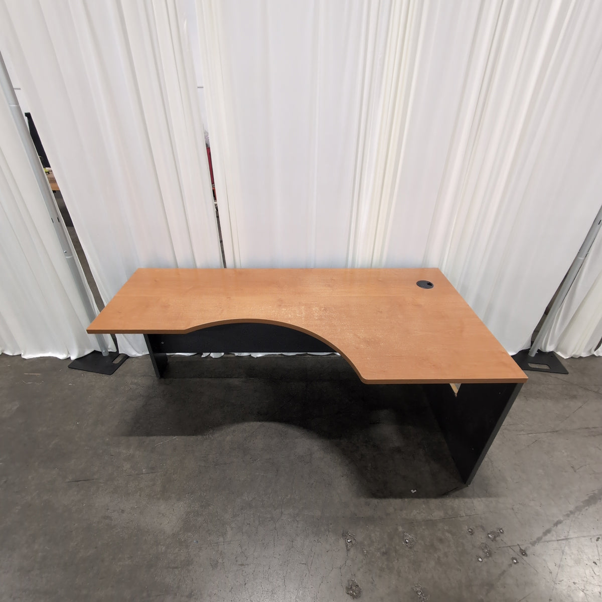 Modern Light Wood Laminate Office Desk with Curved Cutout