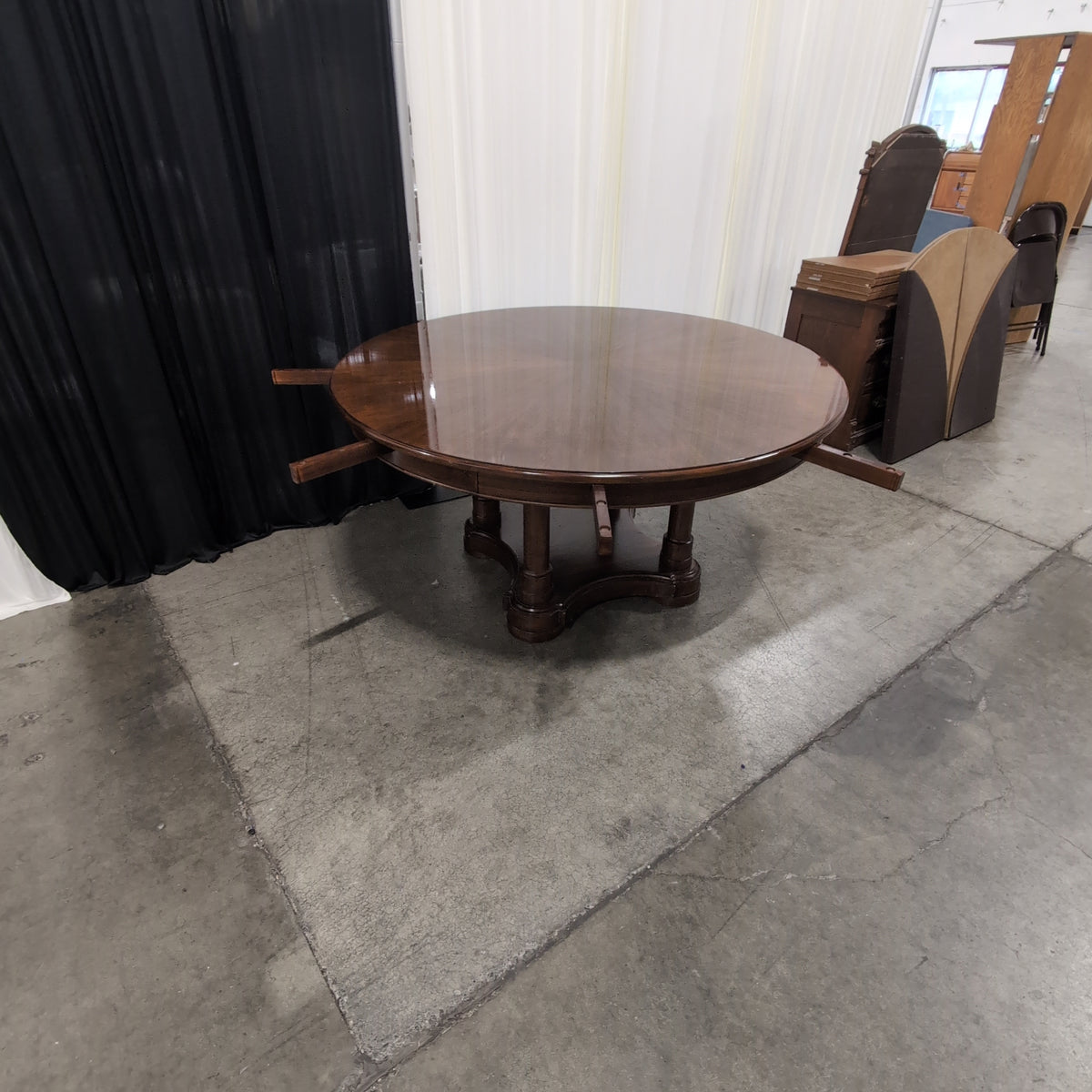 Traditional Brown Wood Round Dining Table